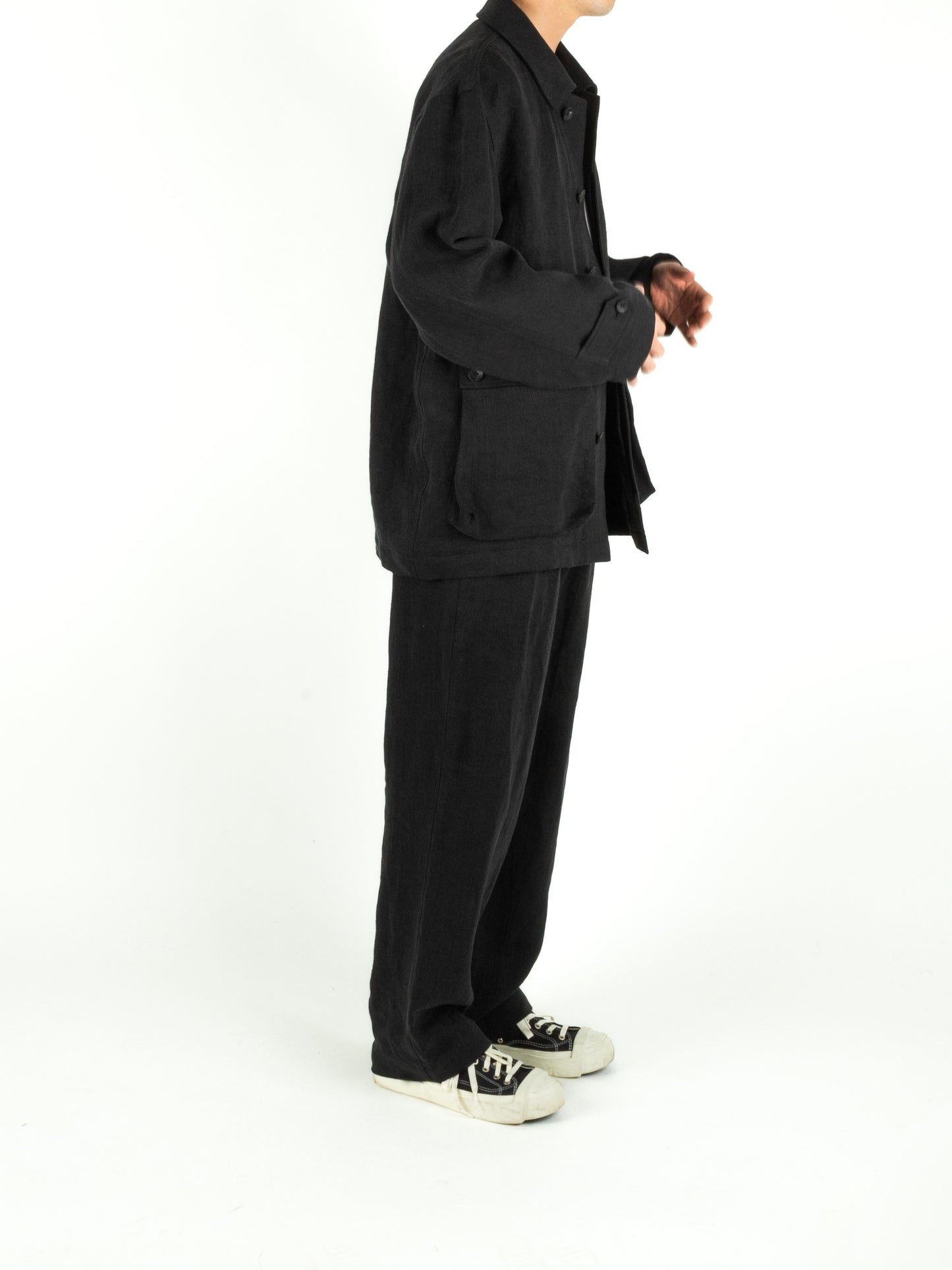 Model 176cm/62kg size M着用
