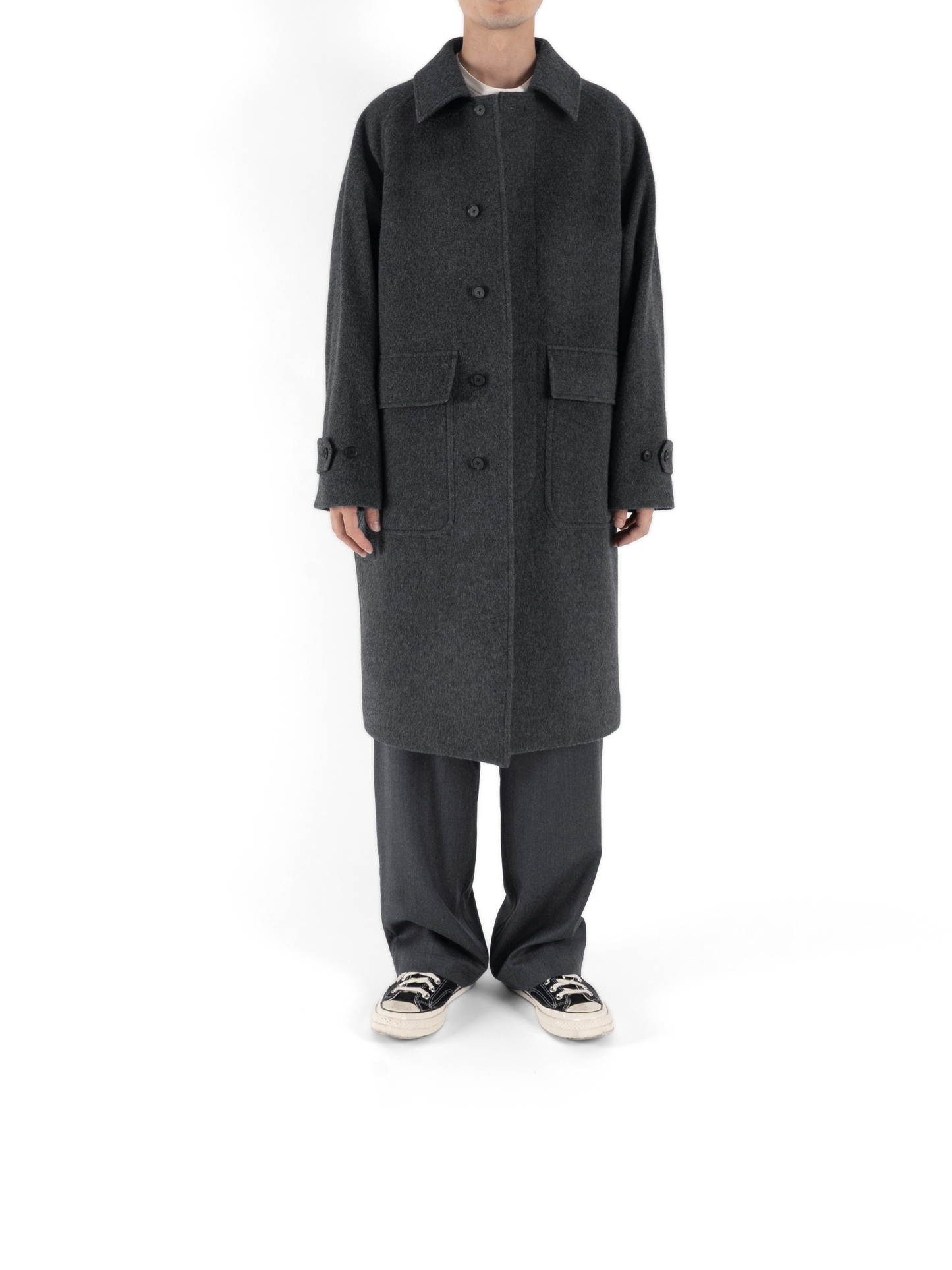 Model 176cm/62kg size M color TOP GRAY着用