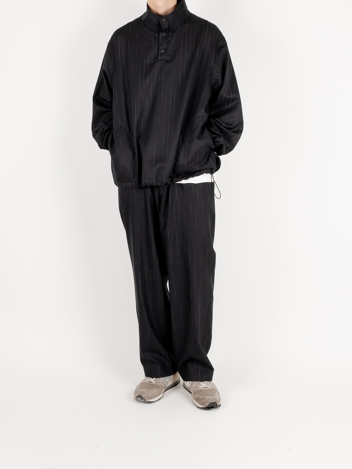 Model 176cm/62kg size M着用