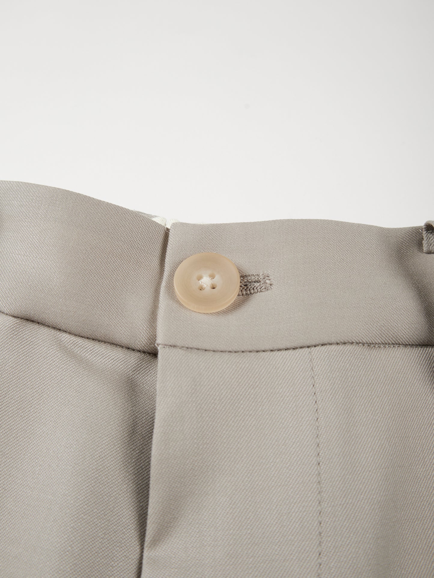 Super130's WOOL LIGHT GABARDINE SHORT PANTS|DUSTY BEIGE