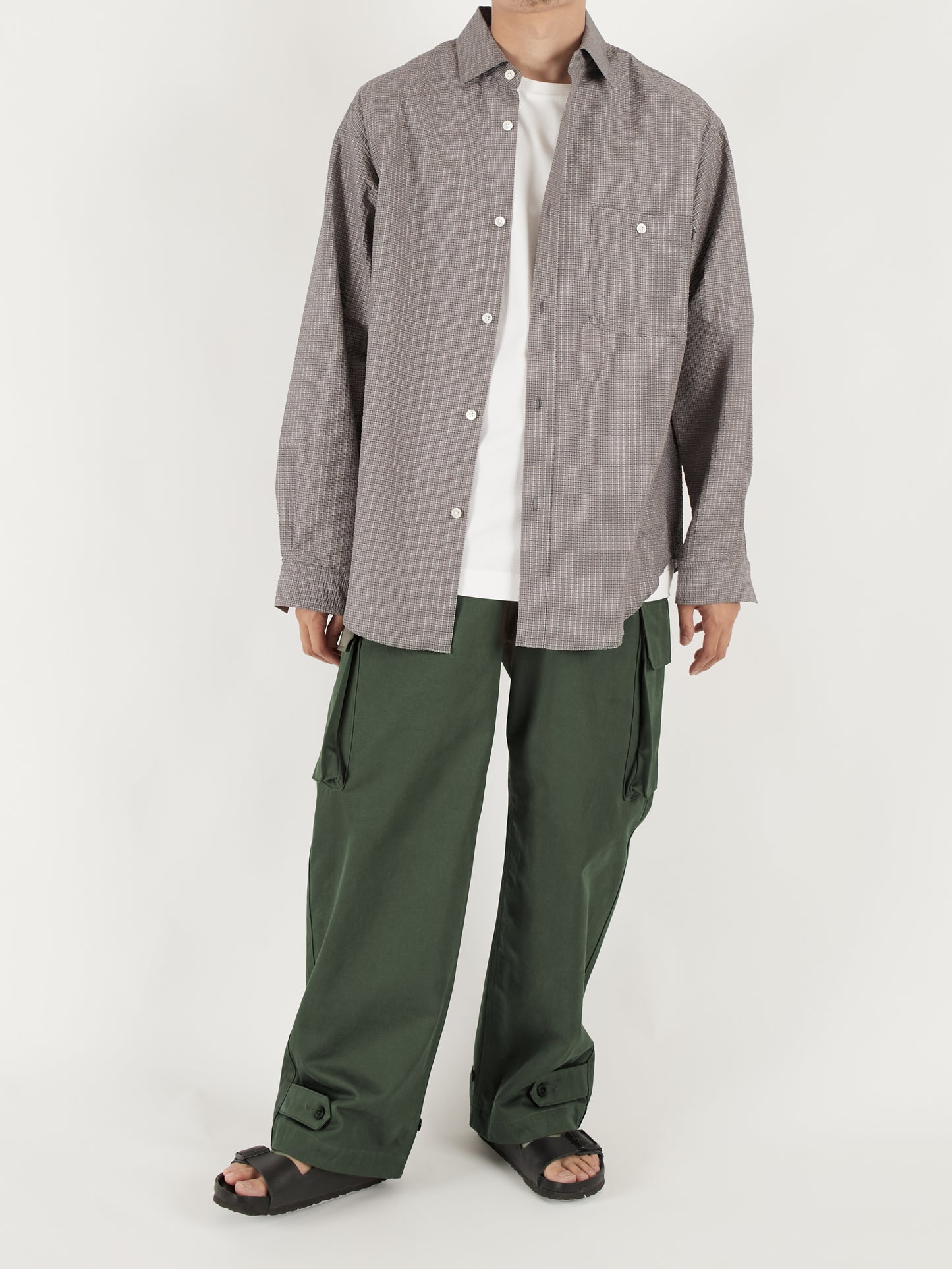Model 165cm/54kg size M着用