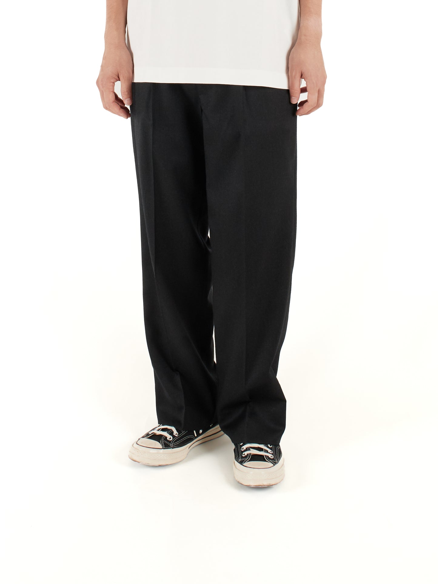 Model 176cm/62kg size M color TOP BLACK着用