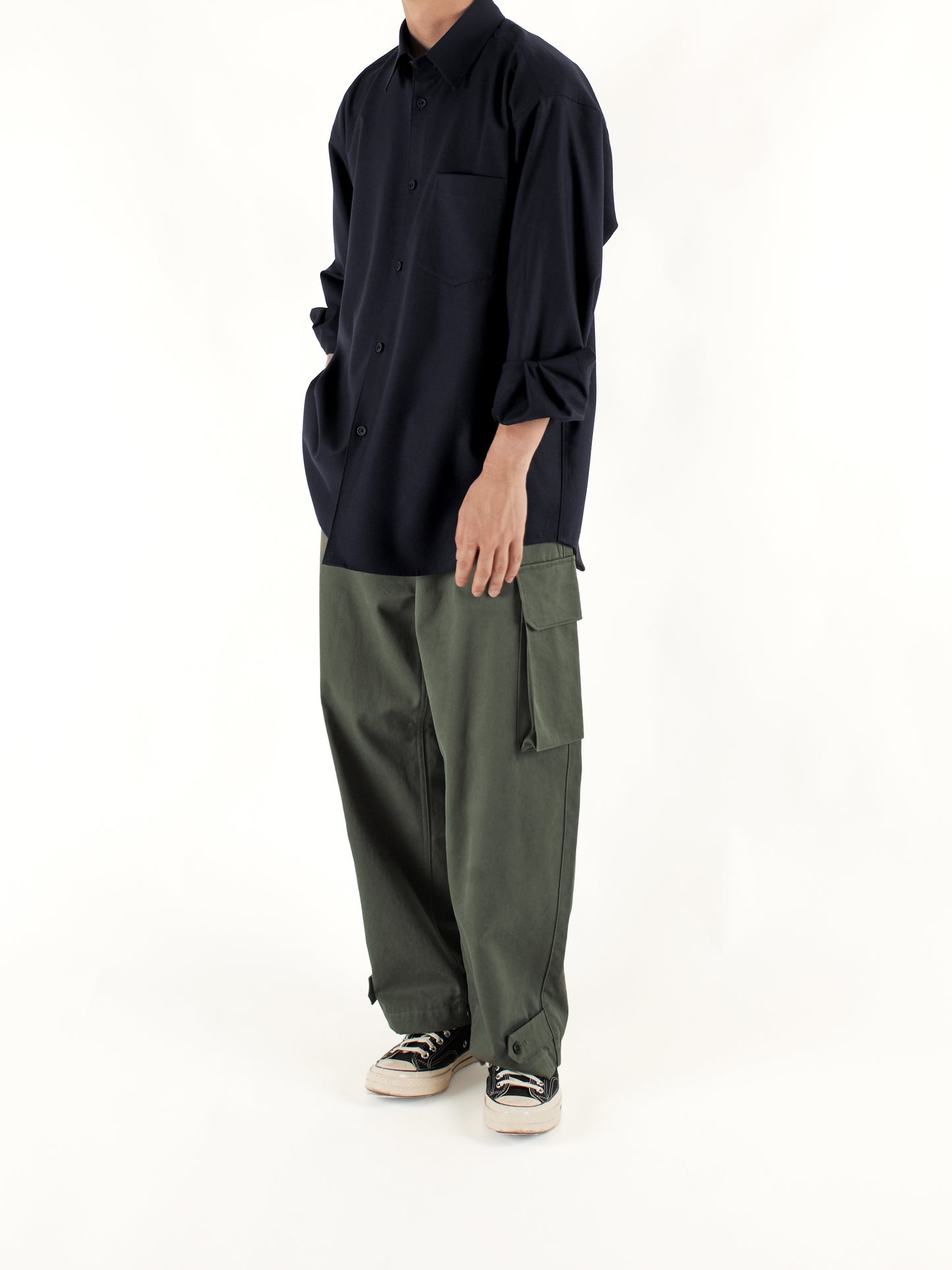 Model 176cm/62kg size L color SPACE NAVY着用