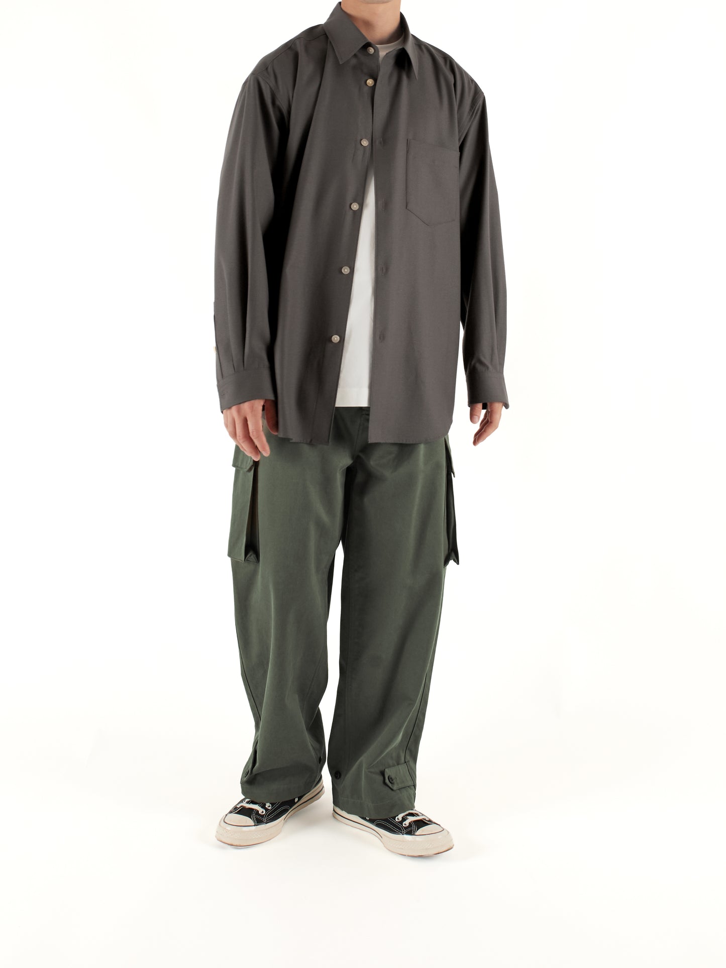 Model 176cm/62kg size L color MOCHA着用