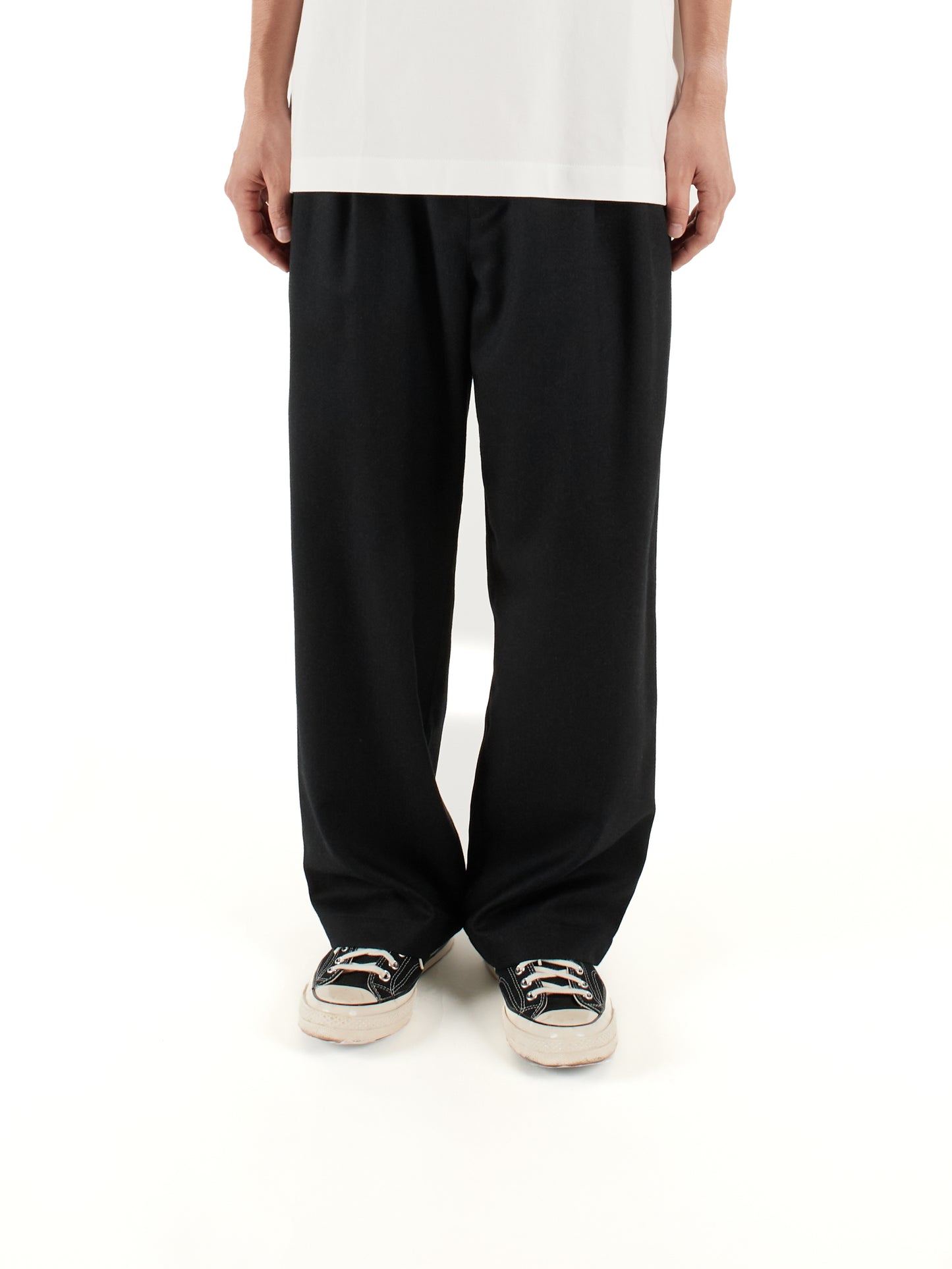 Model 176cm/62kg size M color TOP BLACK着用