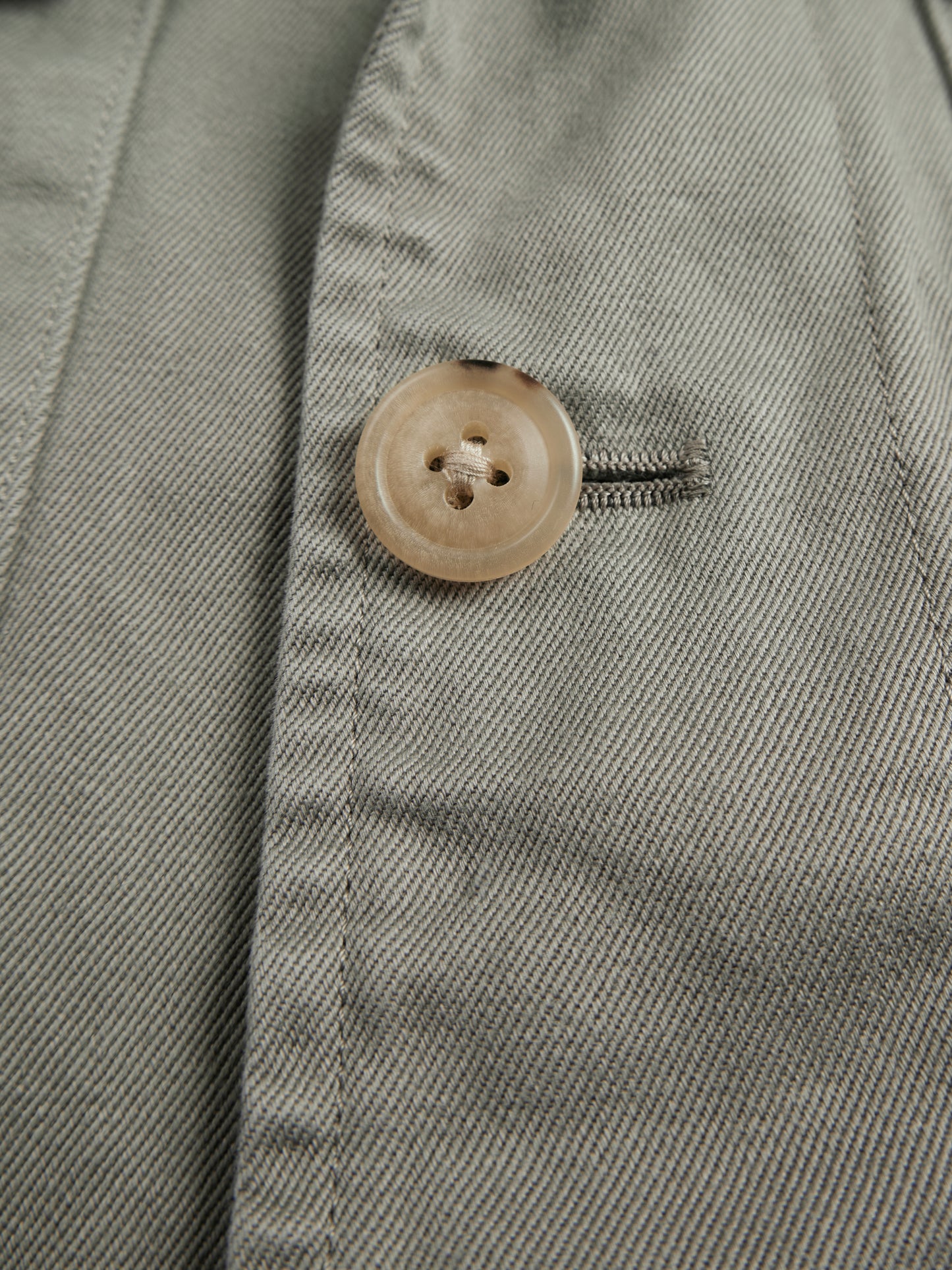 GARMENT DYED FINX/ZIMBABWE COTTON TWILL M-43 FIELD JKT|MOCHA