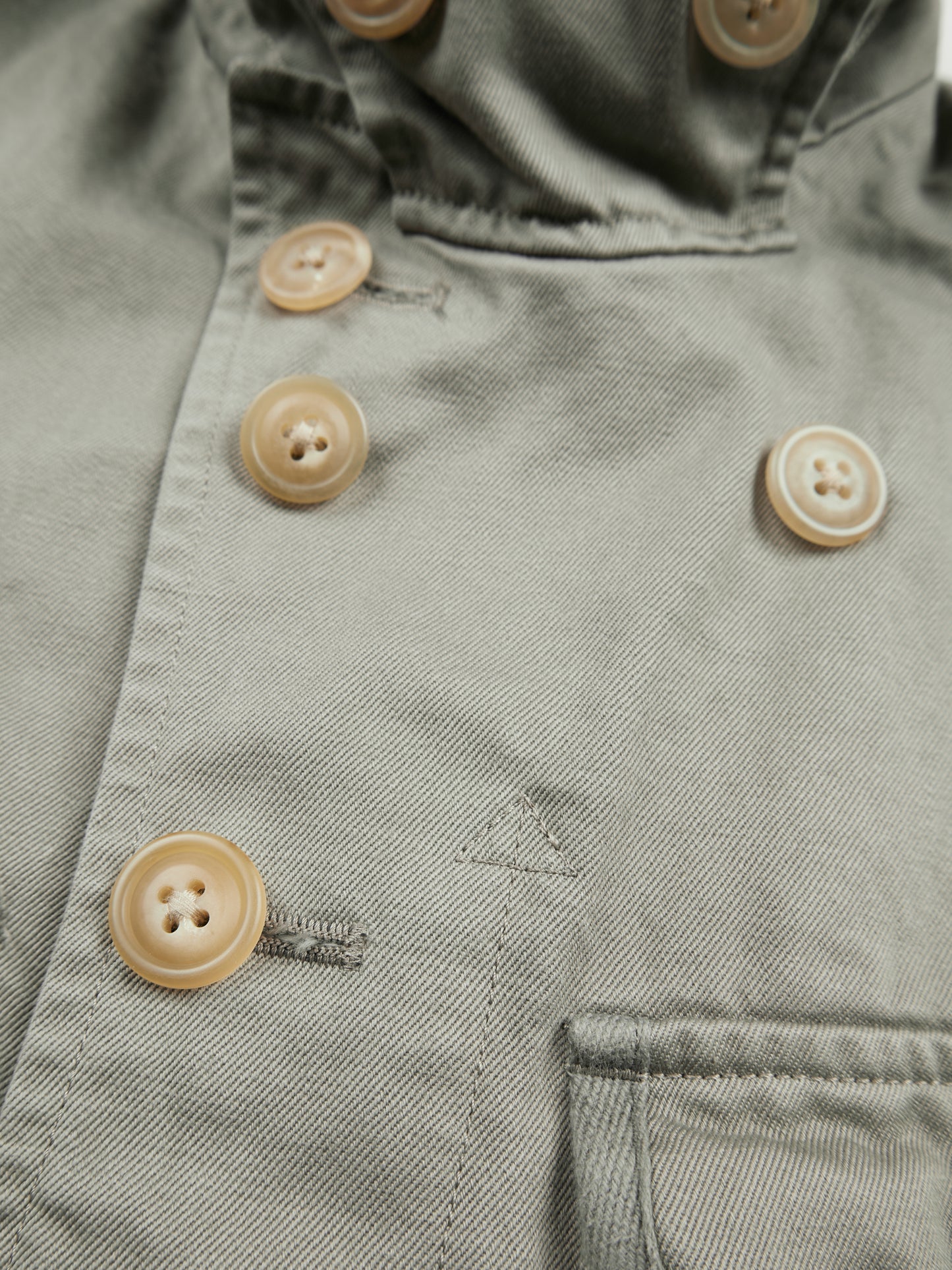 GARMENT DYED FINX/ZIMBABWE COTTON TWILL M-43 FIELD JKT|MOCHA