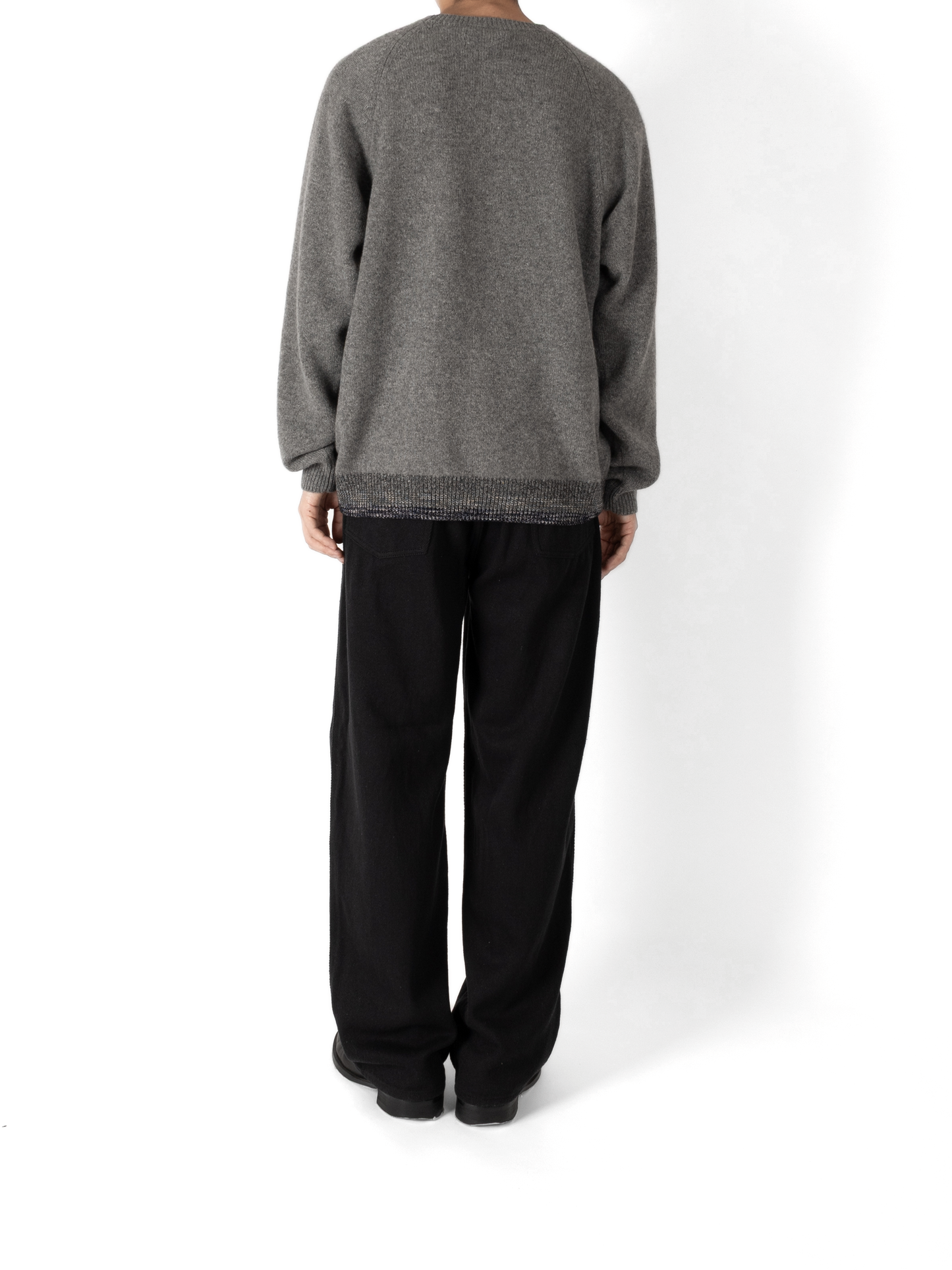 Model 176cm/62kg size M color TOP GRAY着用