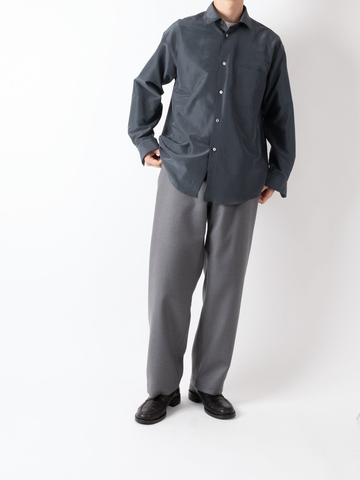 Model 176cm/62kg size M着用