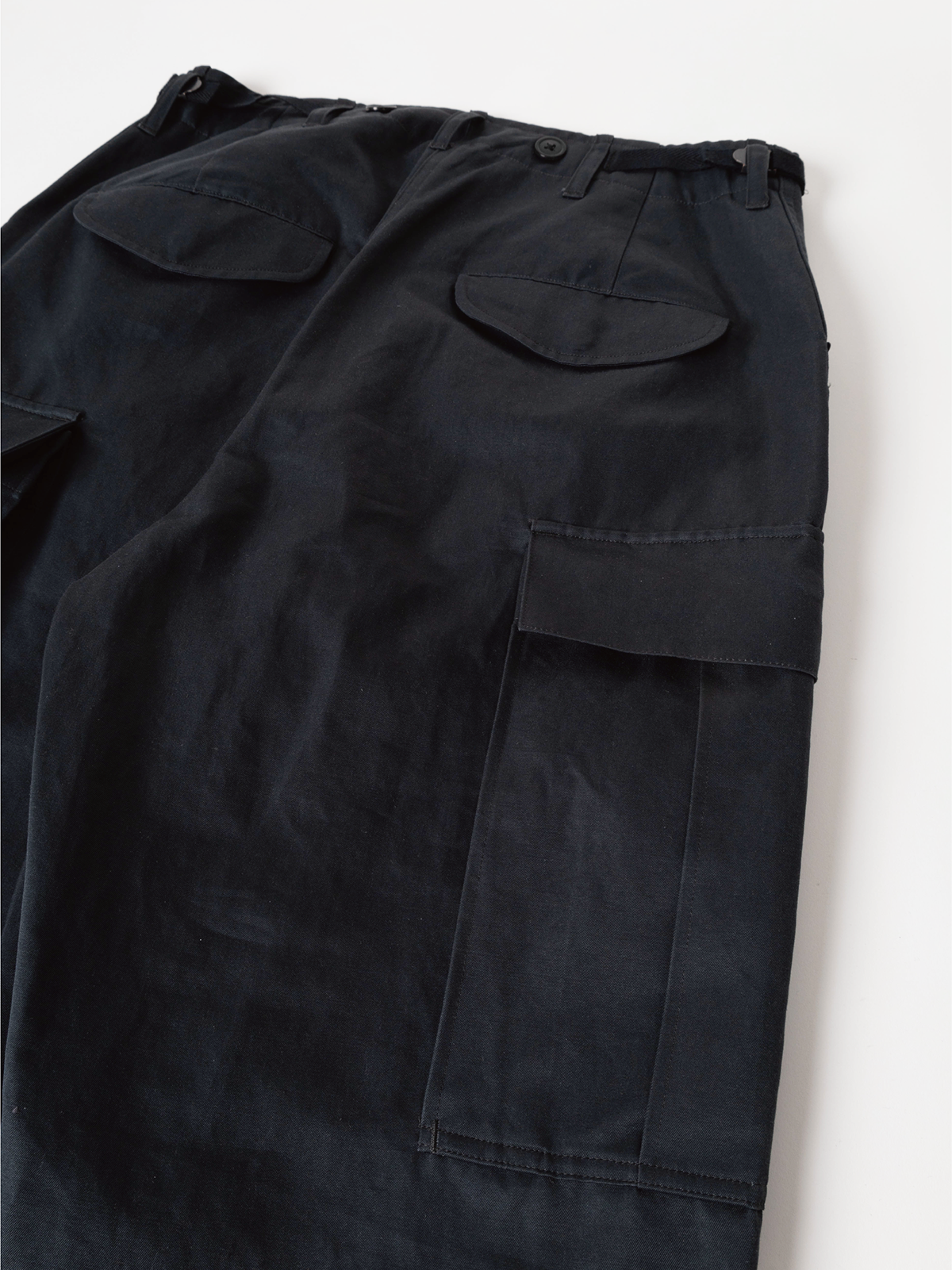 FINX COTTON/RAMIE TWILL M-51 CARGO PANTS|CARBON