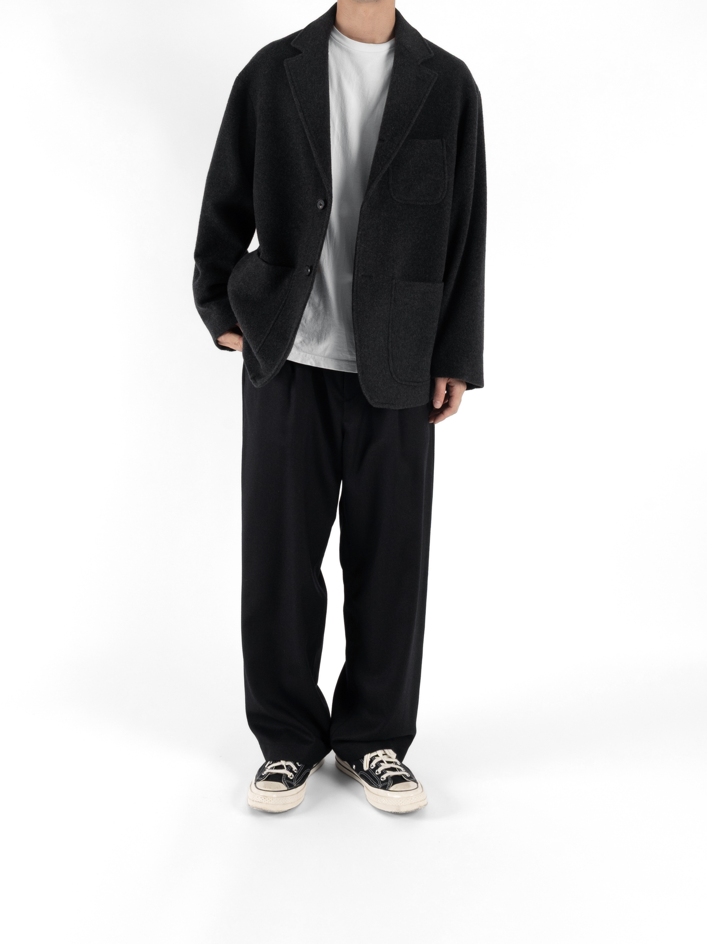 Model 176cm/62kg size M color TOP BLACK着用