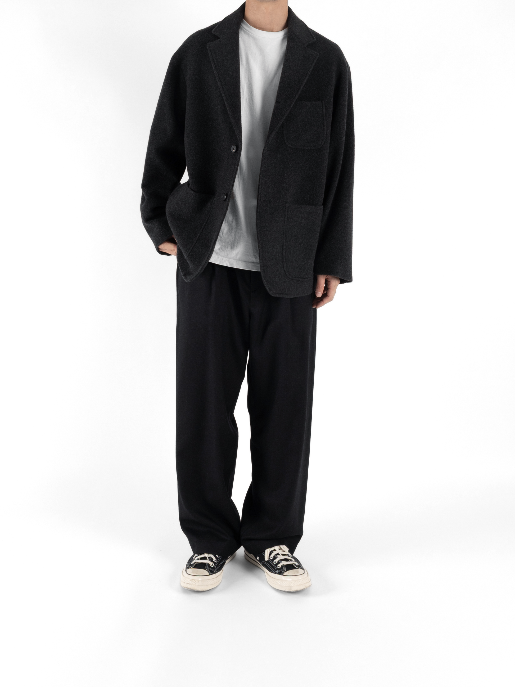 Model 176cm/62kg size M color TOP BLACK着用