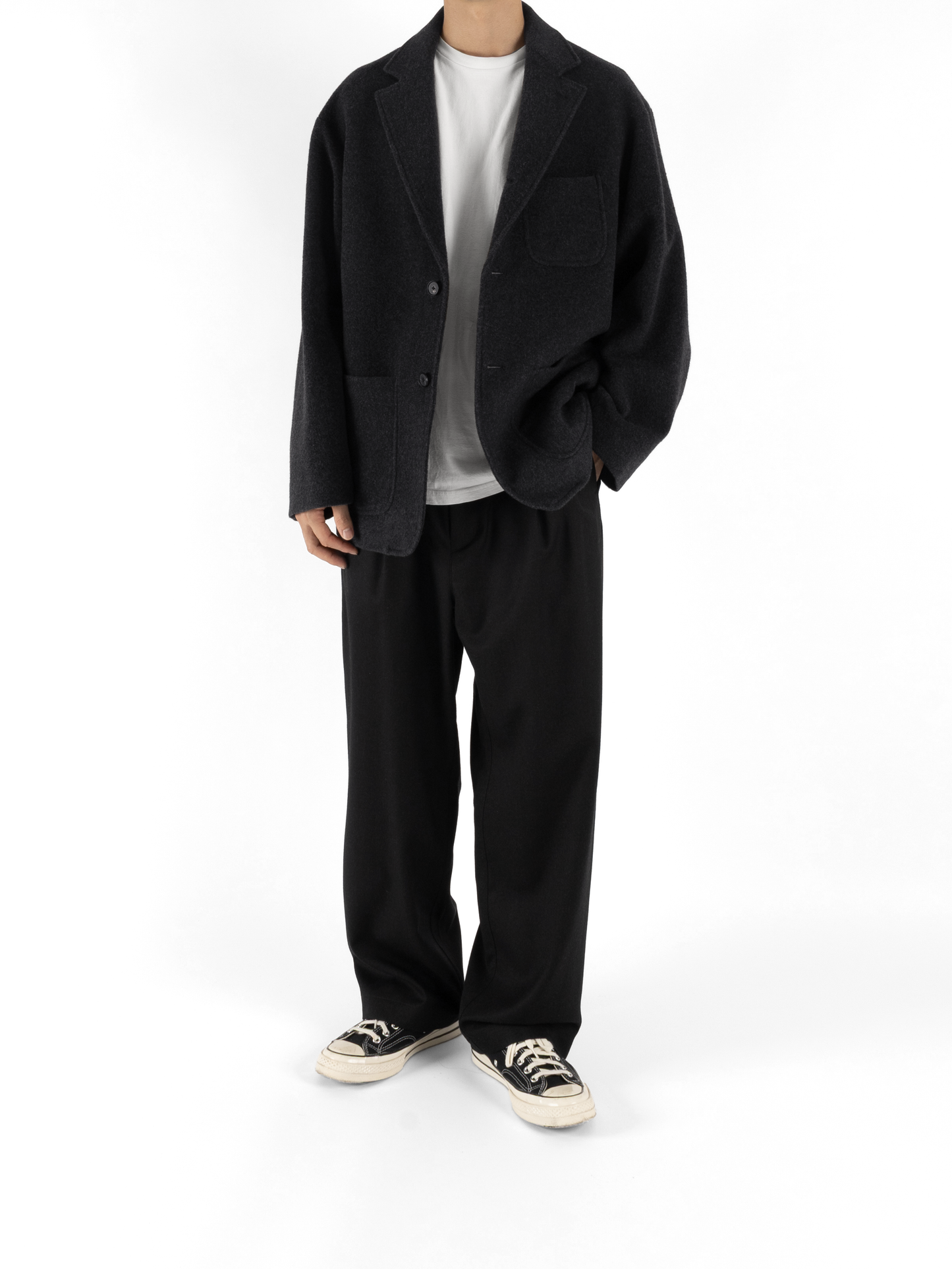 Model 176cm/62kg size M color TOP BLACK着用