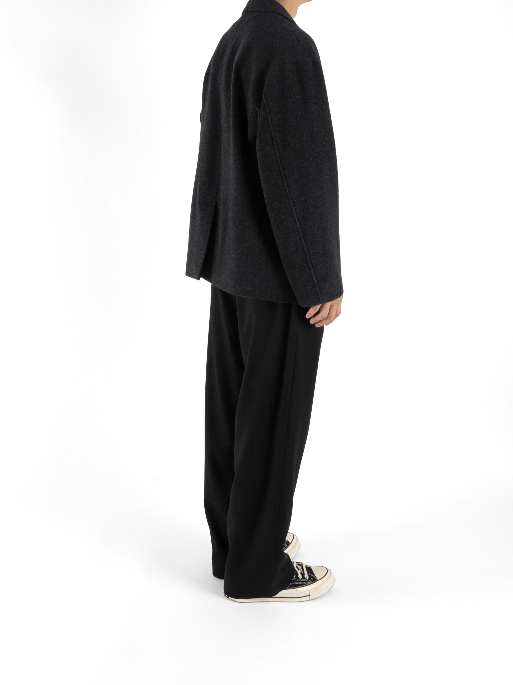 Model 176cm/62kg size M color TOP BLACK着用