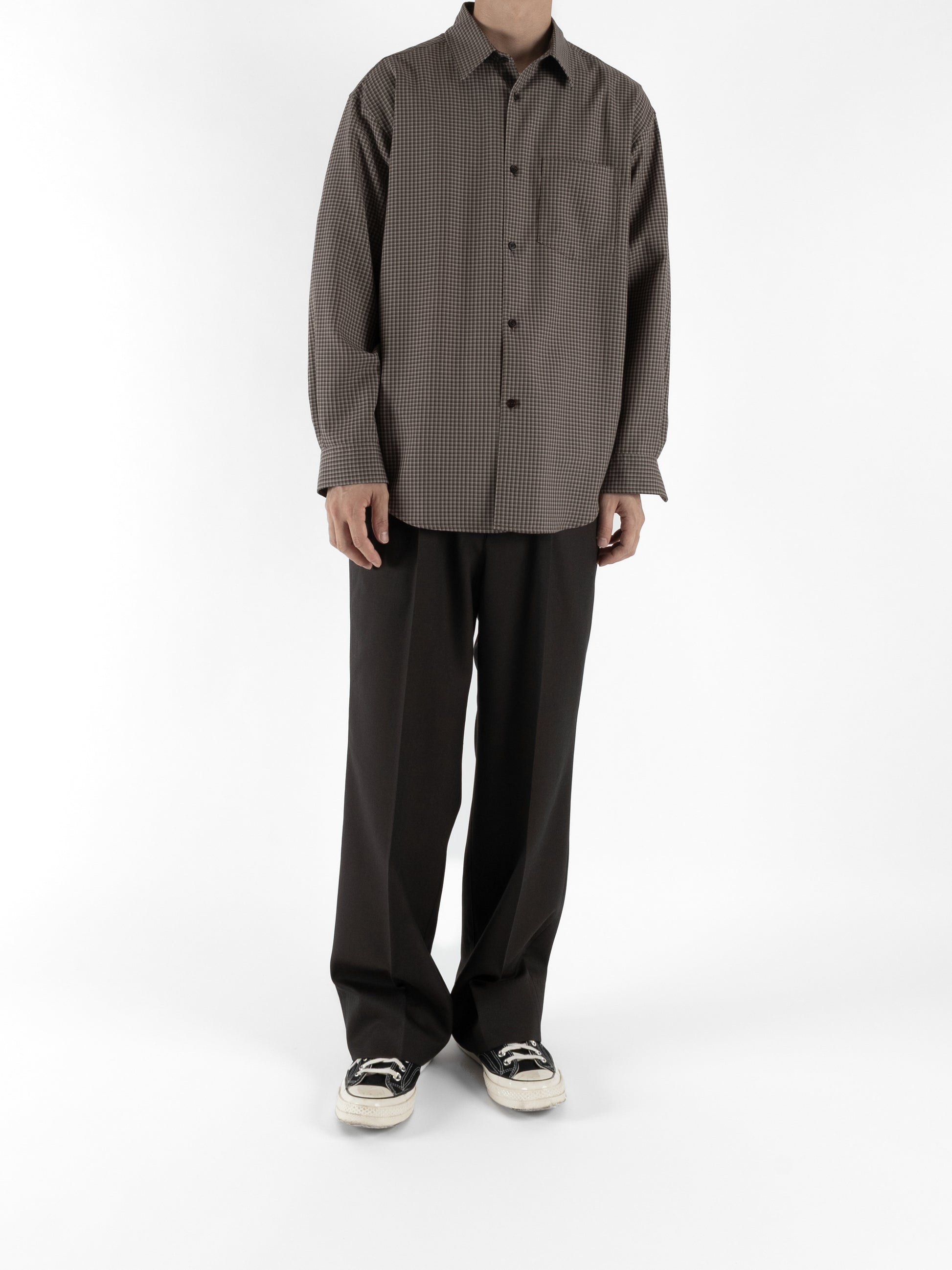Model 176cm/62kg size L color BROWN CHECK着用