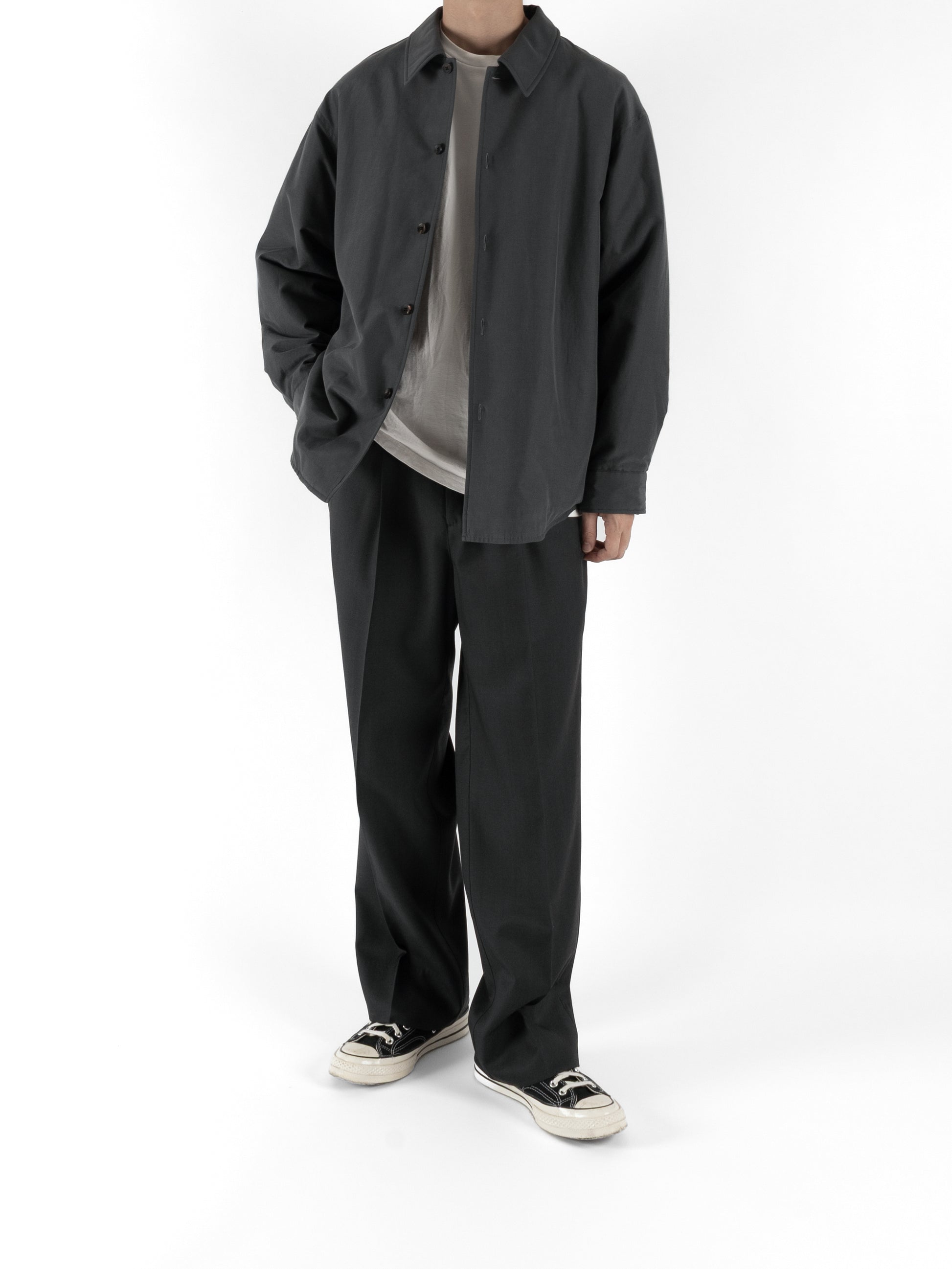 Model 176cm/62kg size M color BLUE GRAY着用