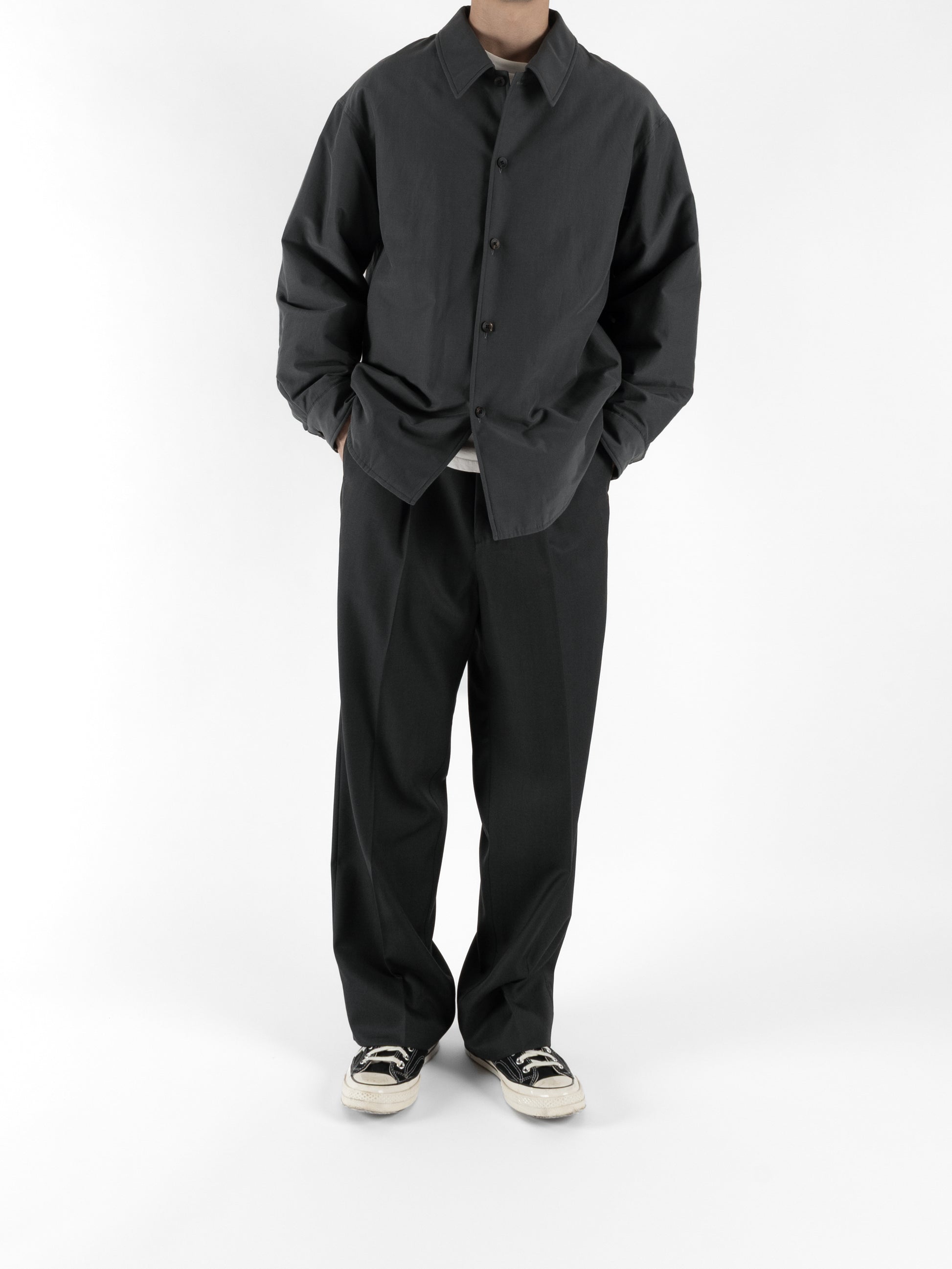 Model 176cm/62kg size M color BLUE GRAY着用