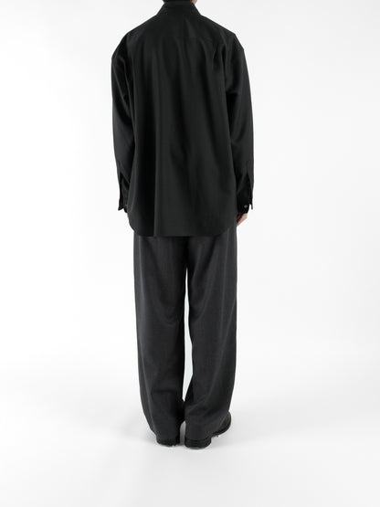 Model 176cm/62kg size L color BLUE CHARCOAL着用