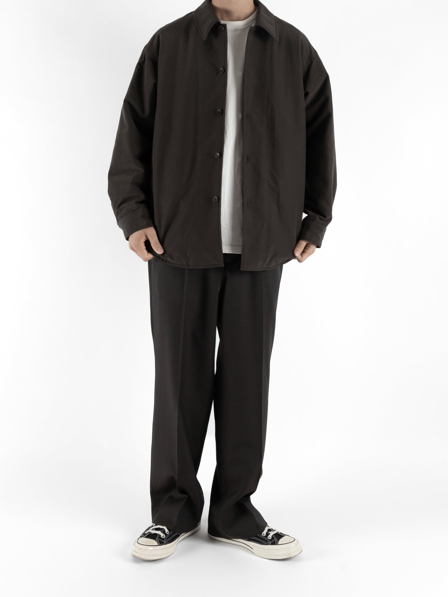 Model 176cm/62kg size M color DARK BROWN着用