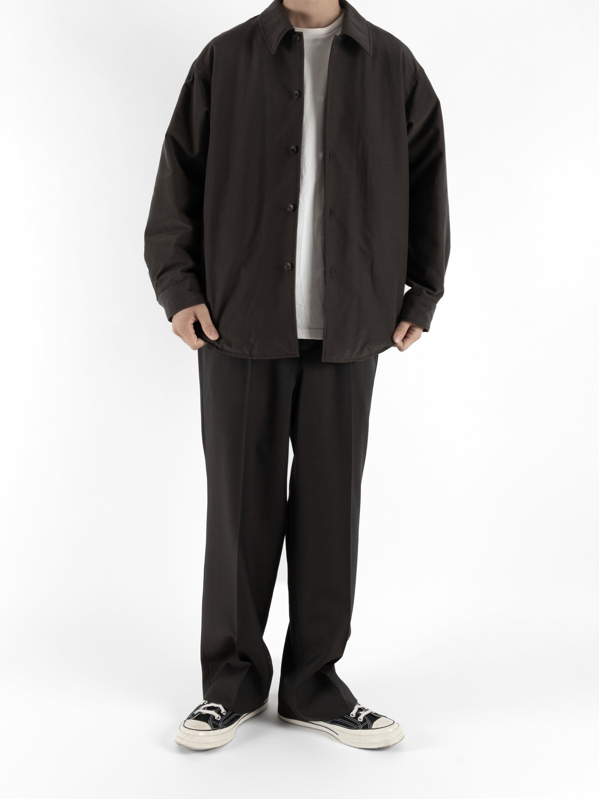 Model 176cm/62kg size M color DARK BROWN着用