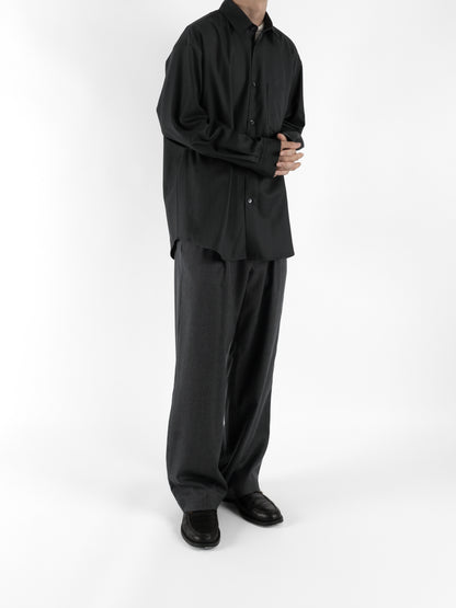 Model 176cm/62kg size L color BLUE CHARCOAL着用