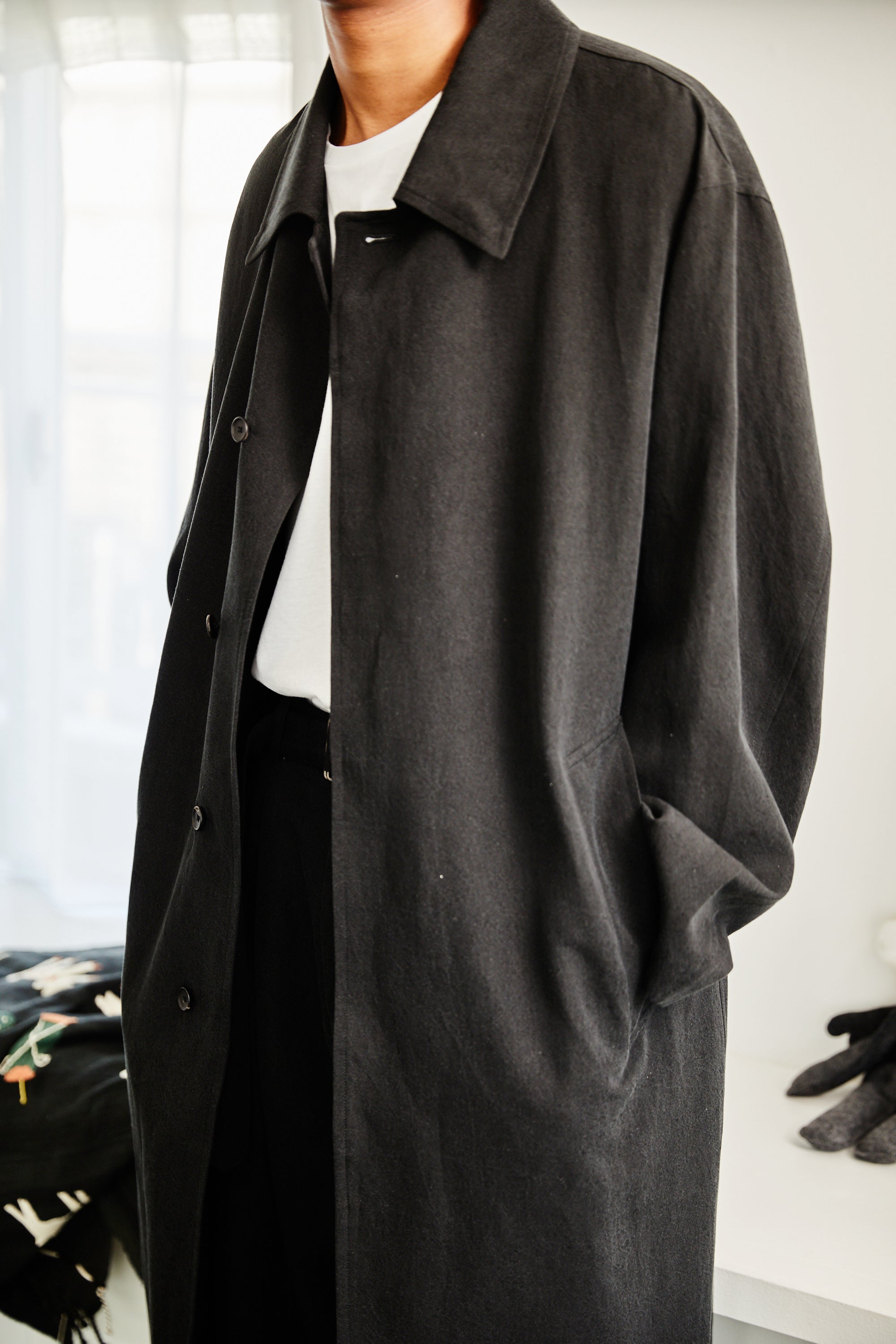 SILK/LINEN FADED GABARDINE BALMACAAN COAT｜HAZE GRAY – Cornier