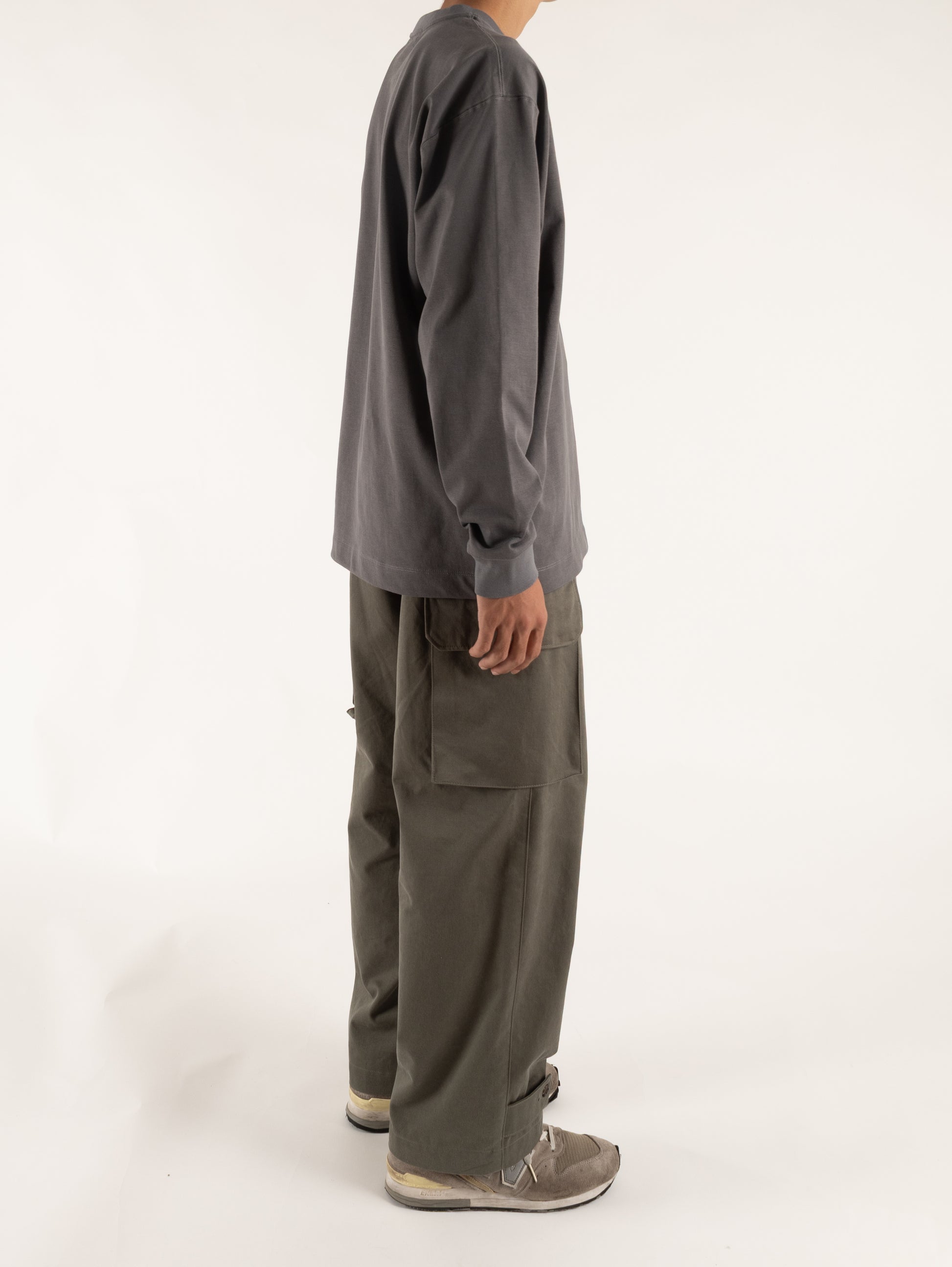 Model 173cm/60kg size M color GRAY着用