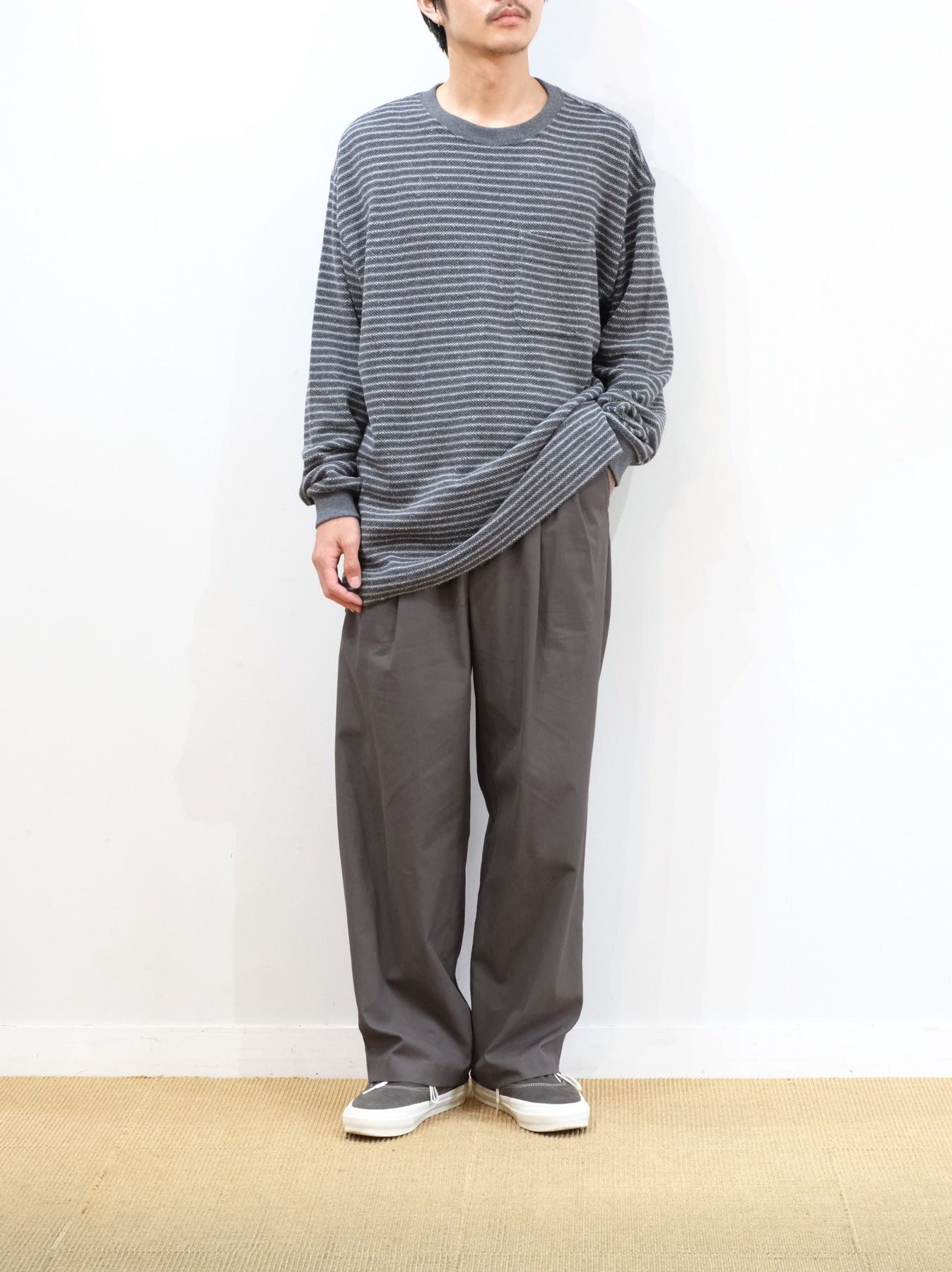 Model 175cm size L color GRAY着用