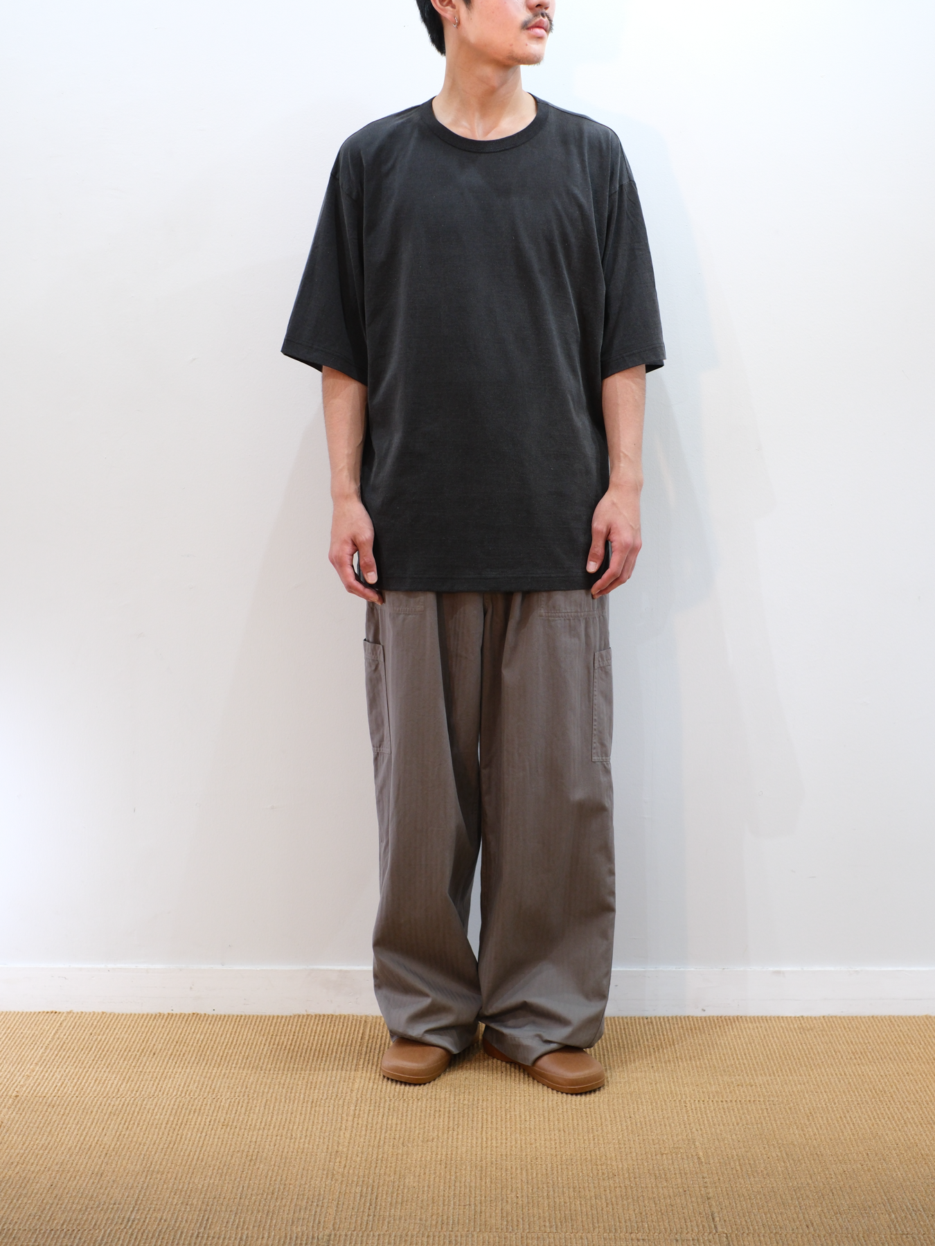 Model 170cm size S color FADED BLACK 着用