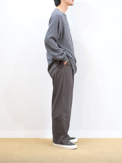 Model 175cm size L color GRAY着用