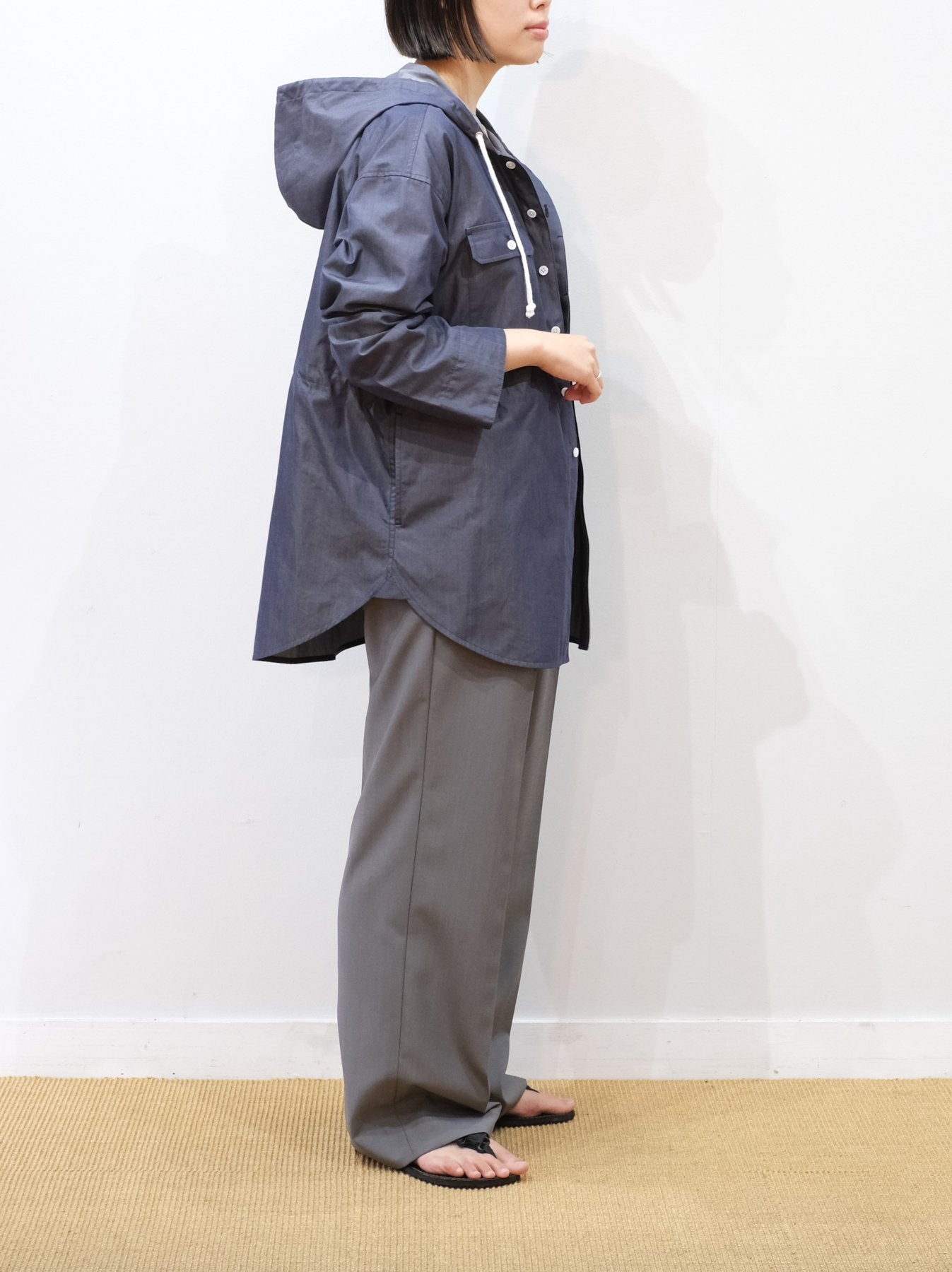 Model 159cm size M color NAVY着用