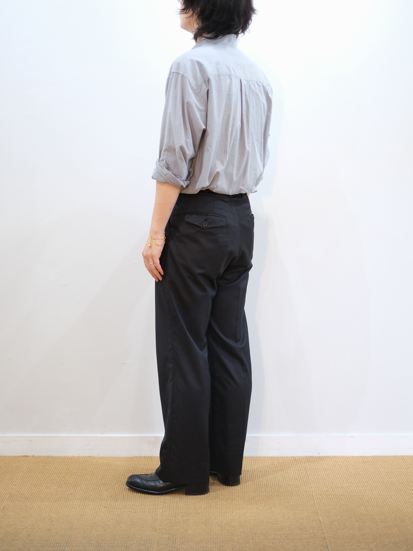 Model 170cm size S color BLACK　BROWN着用