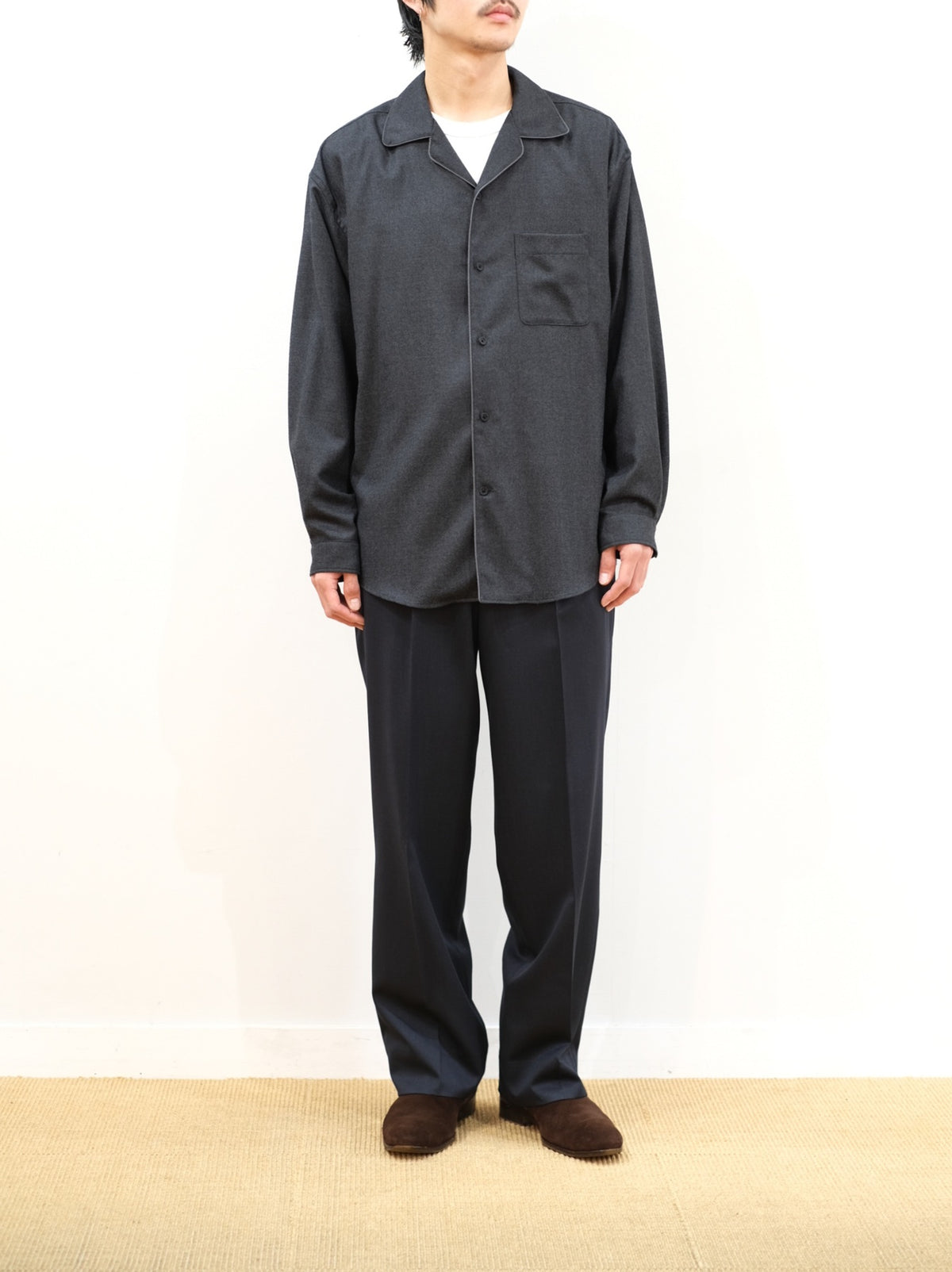 Model 175cm size L color TOP D.NAVY着用