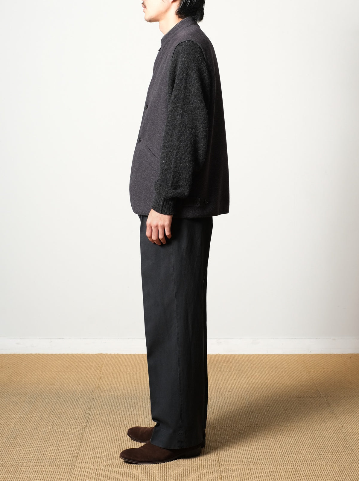 Model 175cm size M color CHARCOAL着用