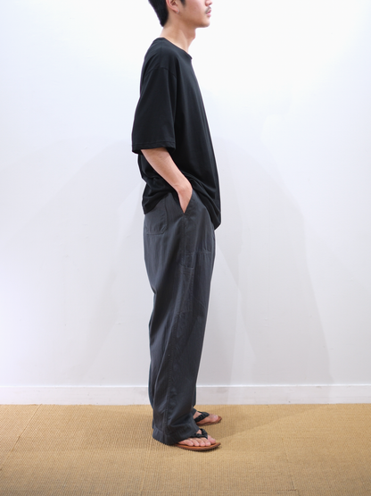 Model 175cm size L color BLACK着用