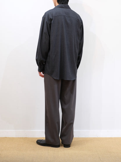 Model 175cm size M color AGED GRAY着用