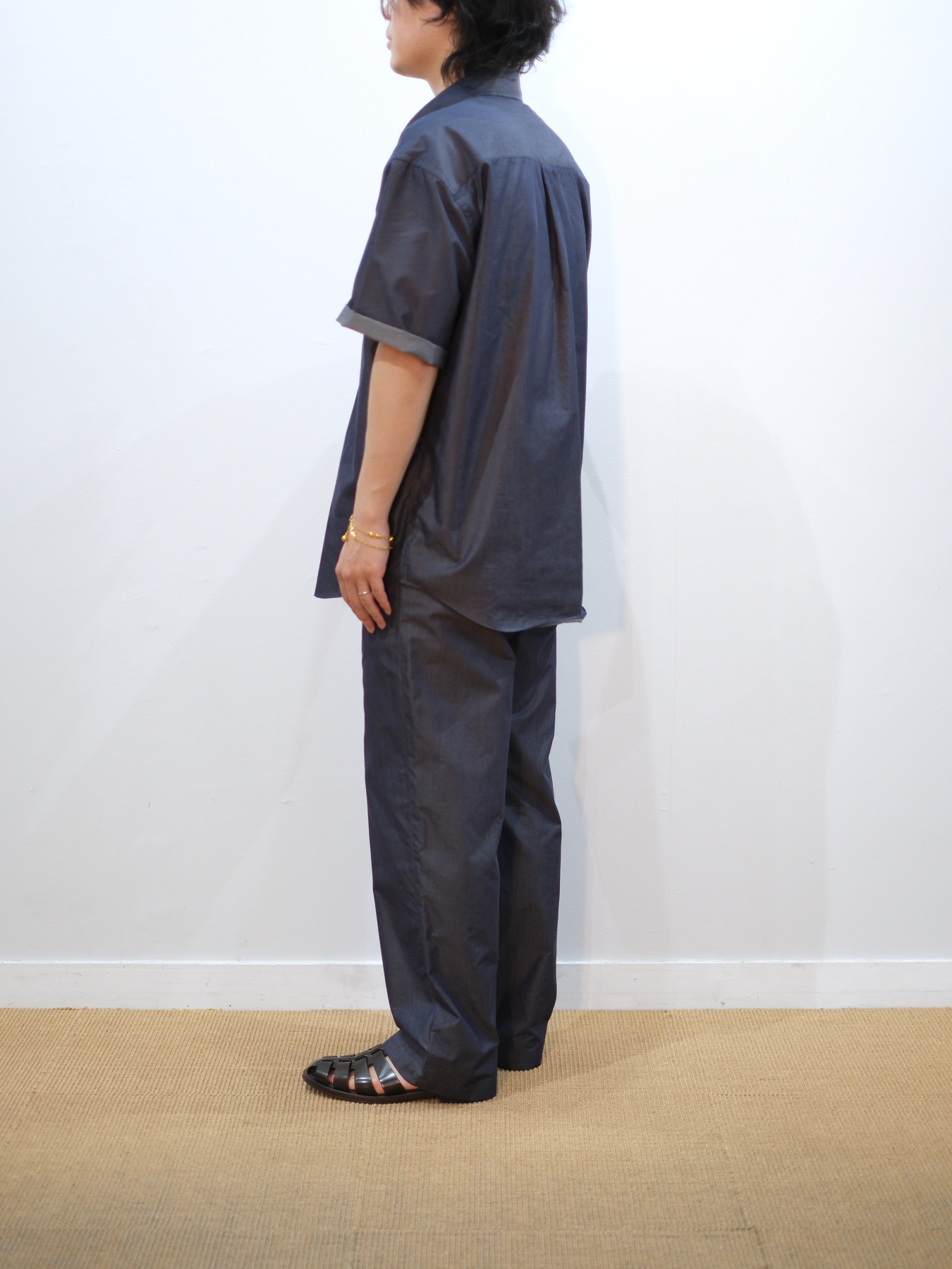 Model 170cm size S color NAVY 着用