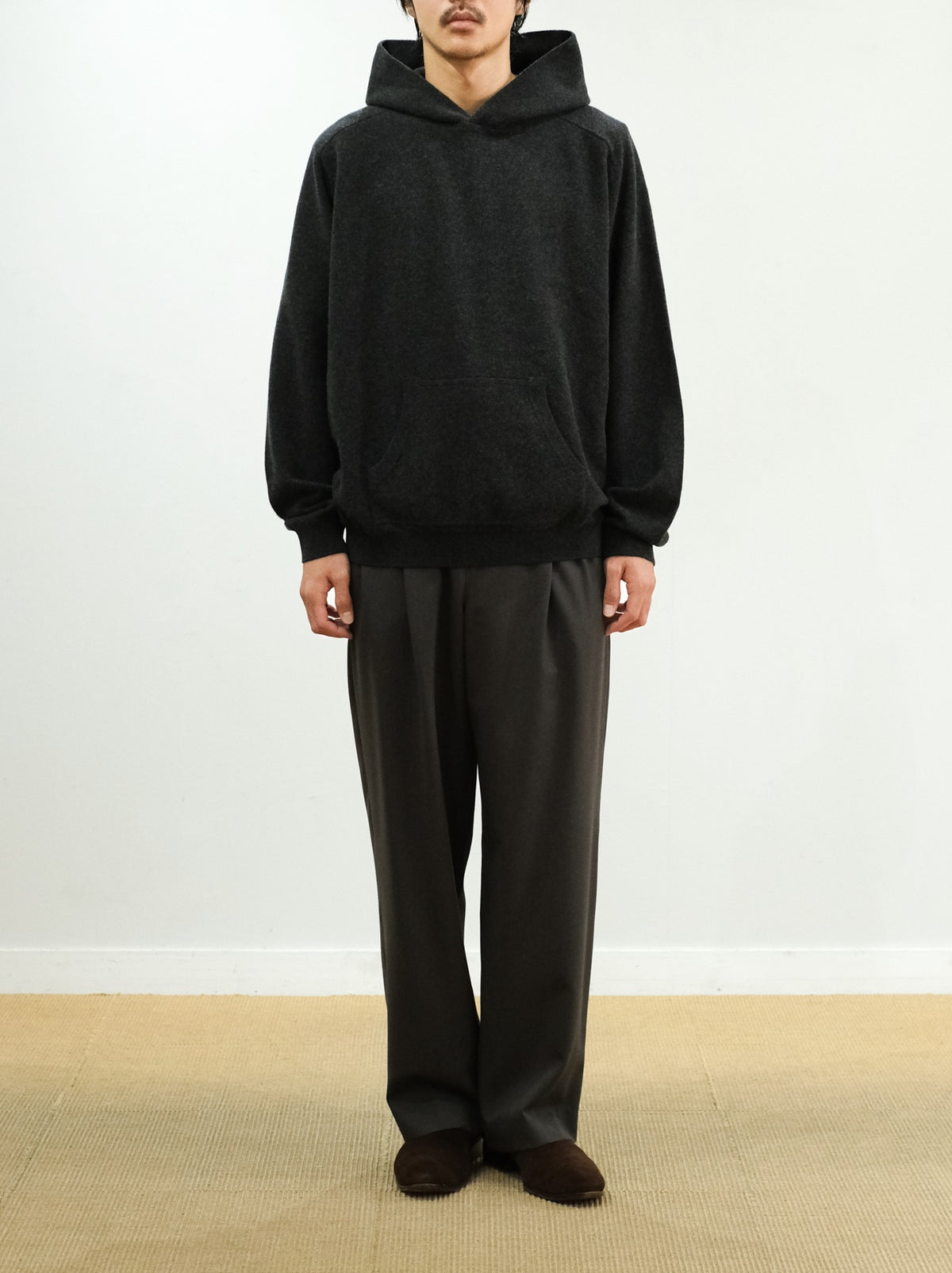 Model 175cm size L color CHARCOAL着用