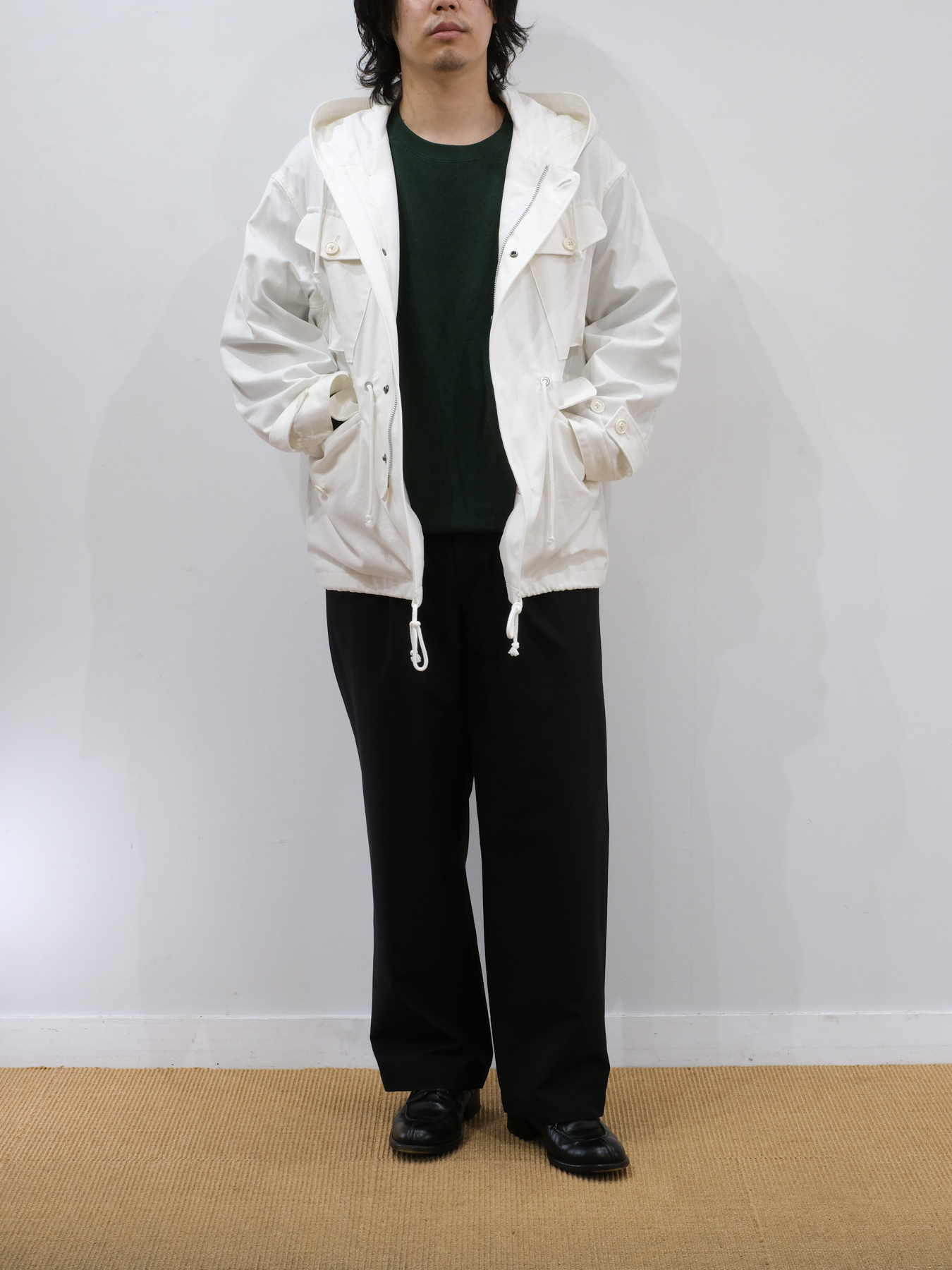 Model 170cm size S color ECRU 着用