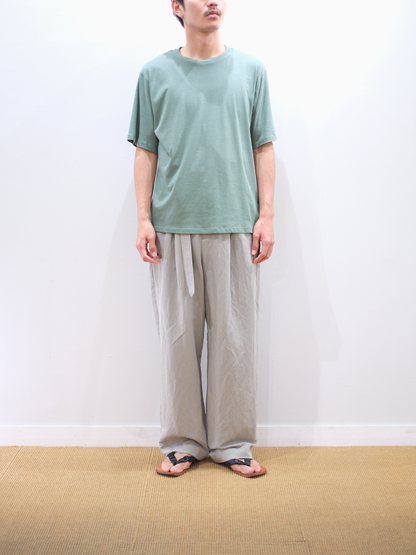 Model 175cm size M color FOG GREEN着用