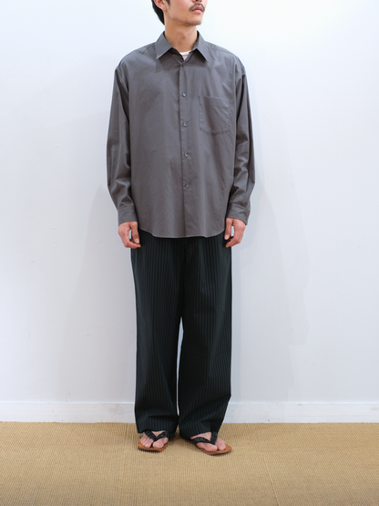 Model 175cm size L color GREEN 着用