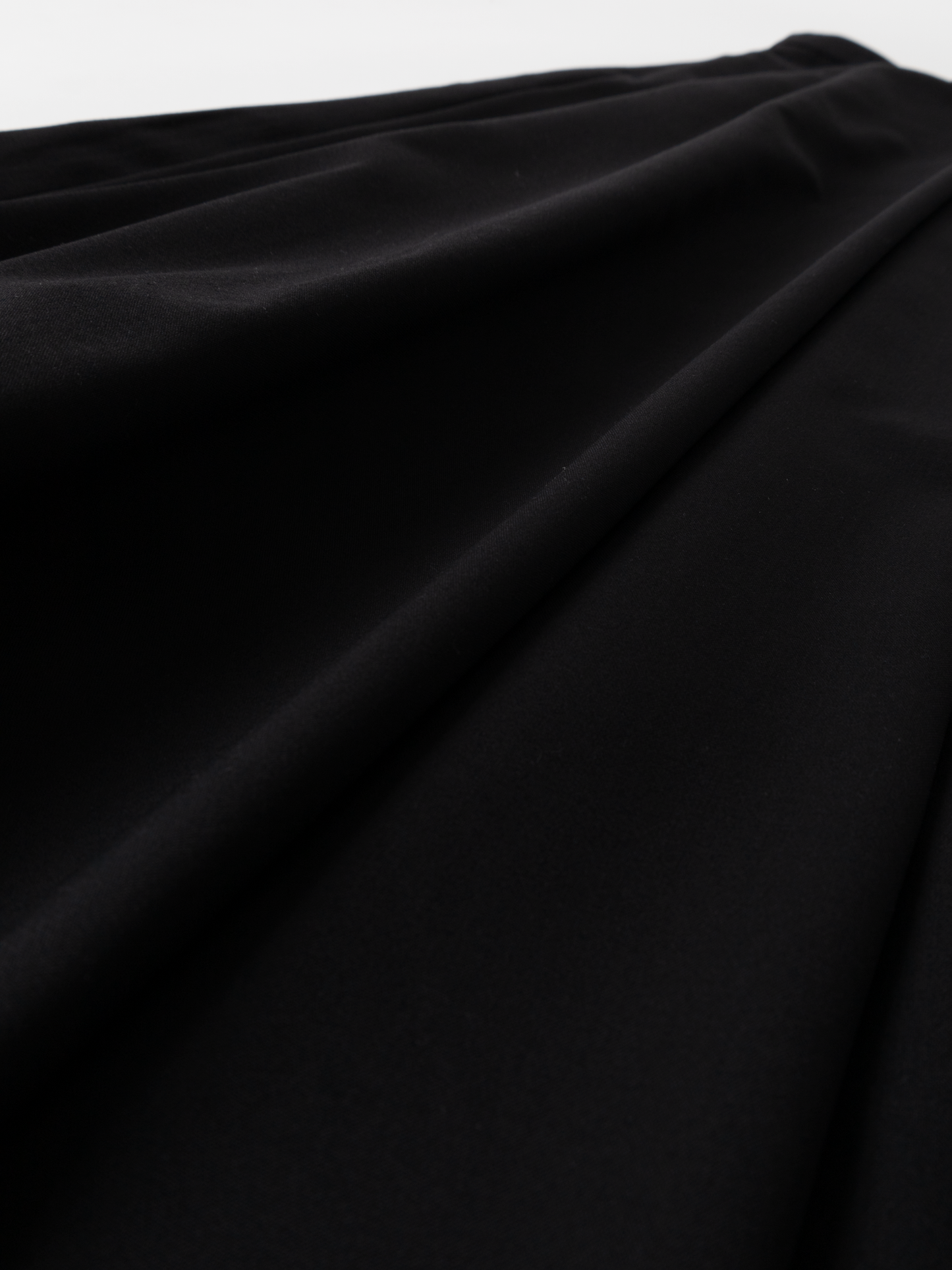 Super130's WORSTED WOOL LONG SKIRTS｜BLACK