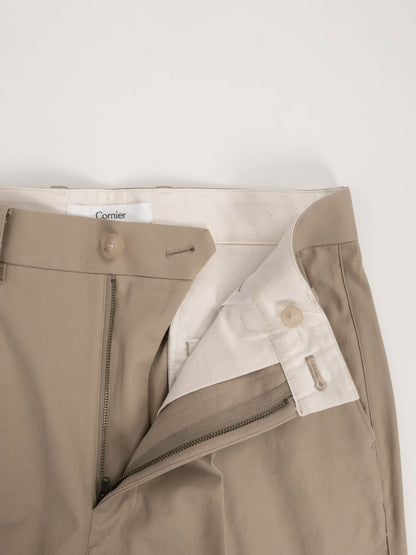 FINX COTTON GABARDINE SLACKS｜BEIGE