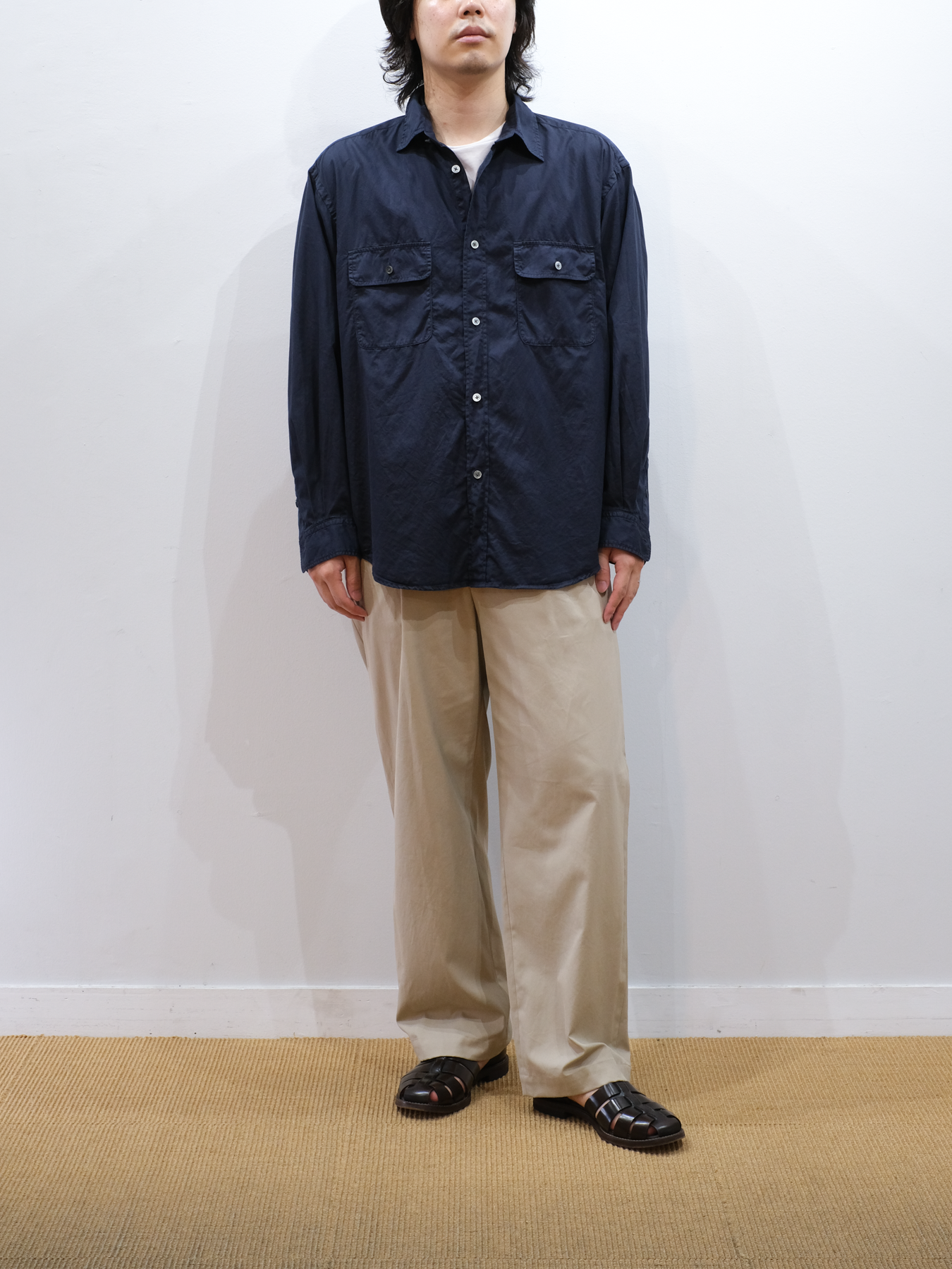 Model 170cm size S color ASH BEIGE着用