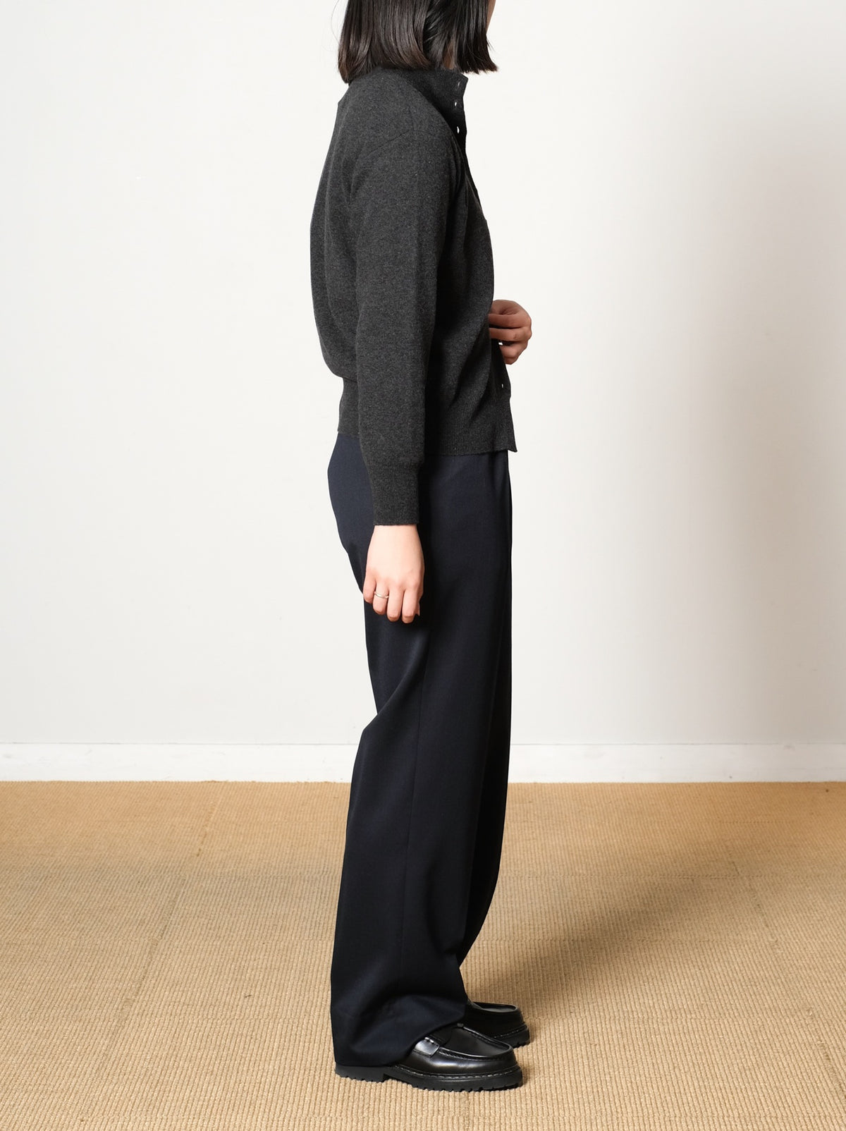 Model 159cm size S color CHARCOAL着用