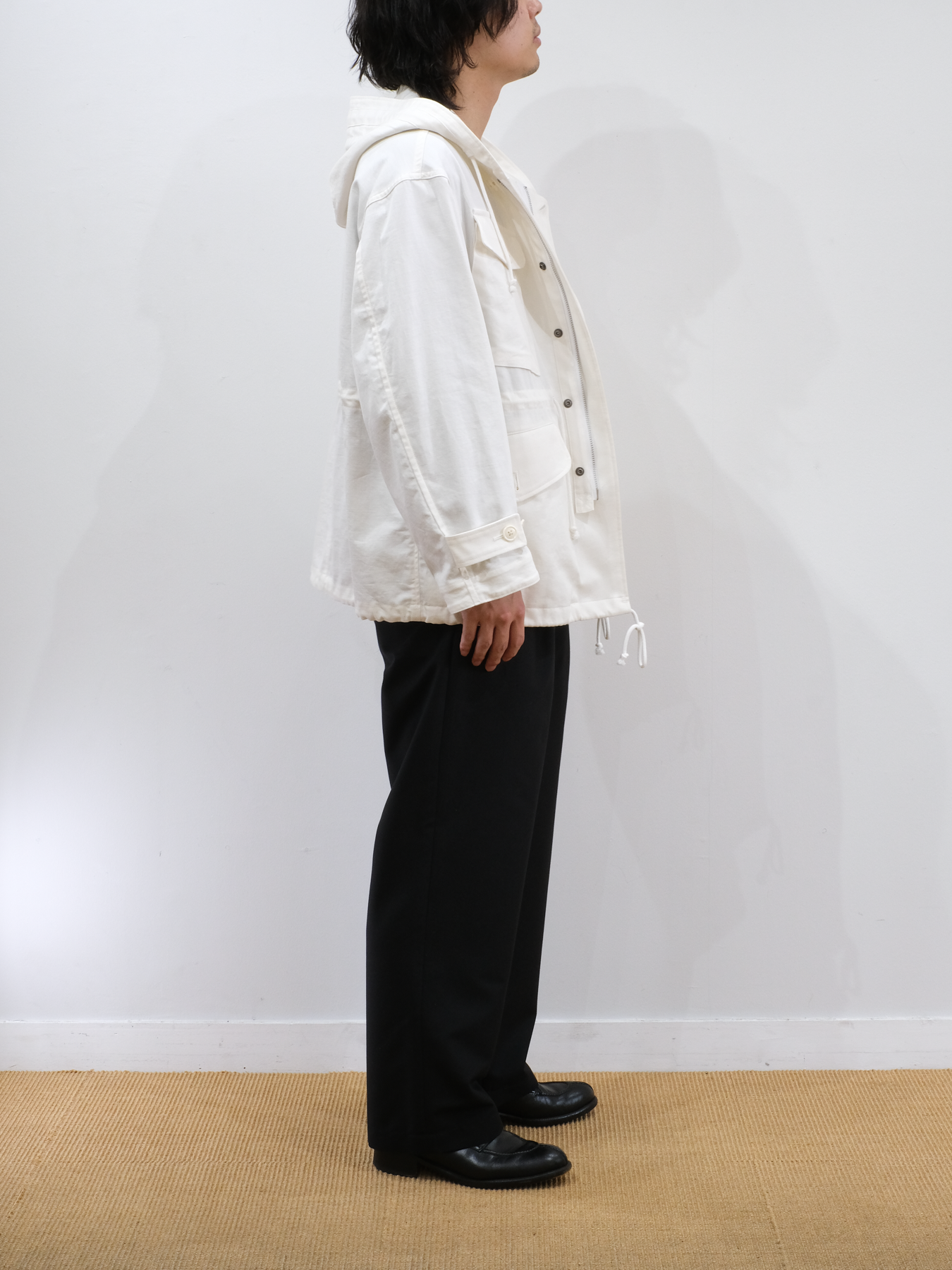 Model 170cm size S color ECRU 着用