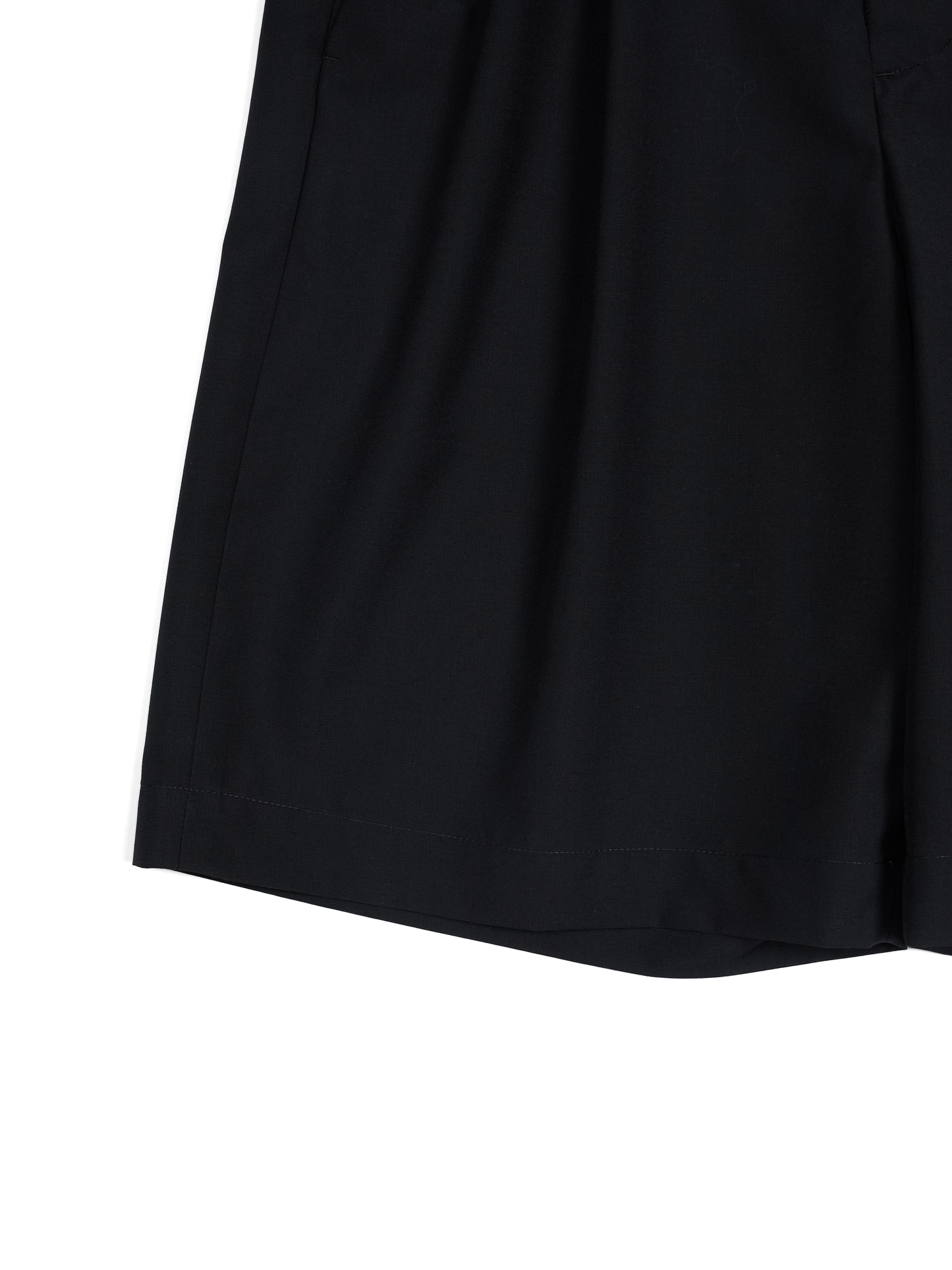 Super130's WORSTED WOOL TROPICAL SHORT PANTS｜BLACK