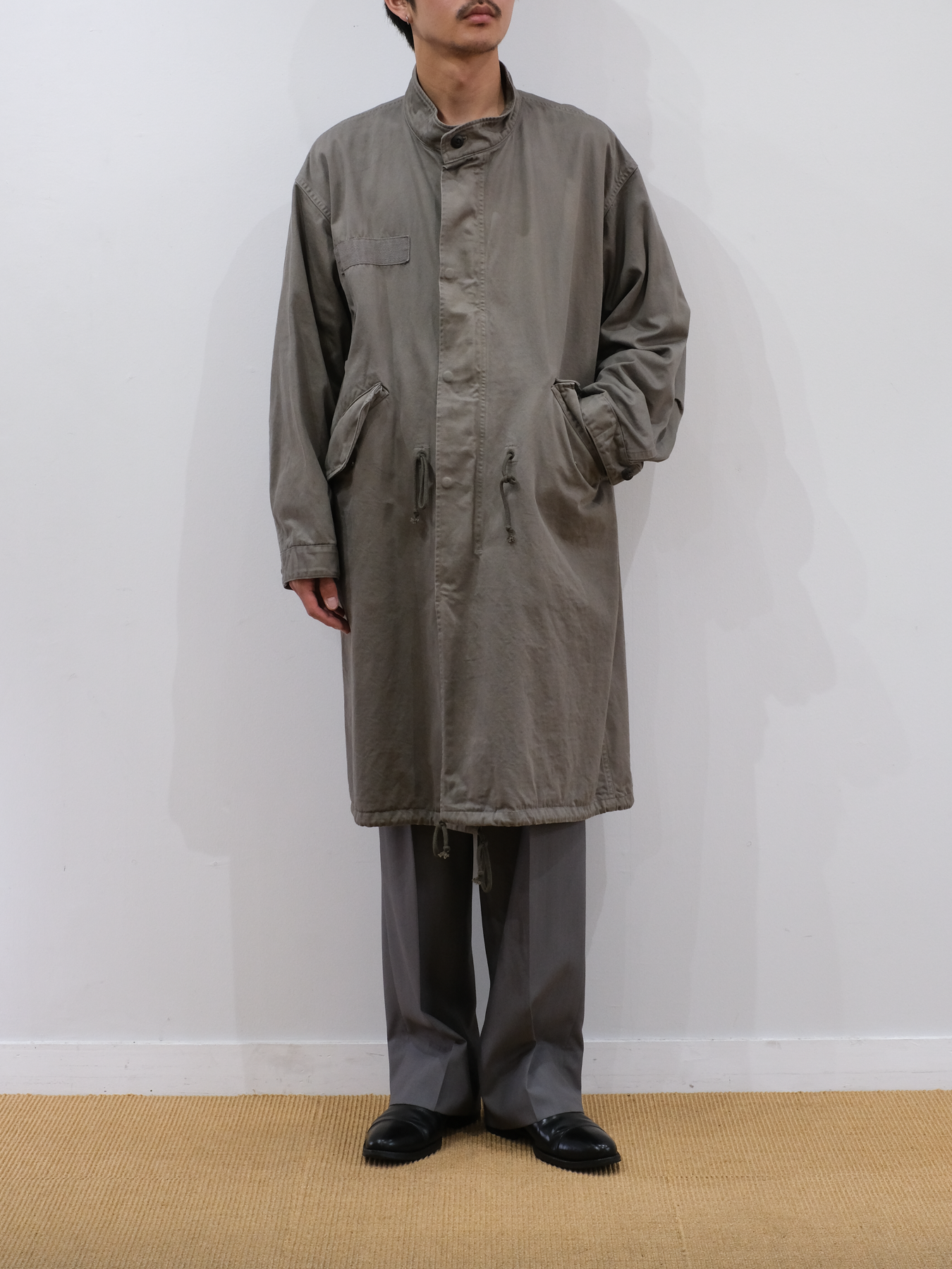 Model 175cm size L color GRAY 着用