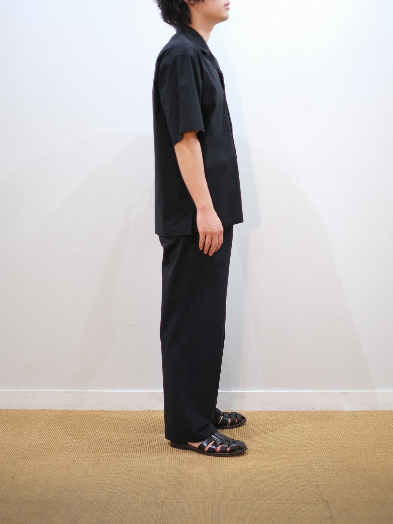 Model 170cm size S color BLACK 着用