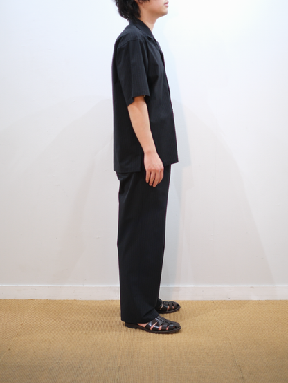 Model 170cm size S color BLACK 着用